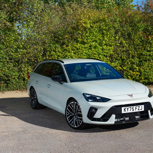 2025 Seat Cupra Leon Sportstourer UK Version Front View