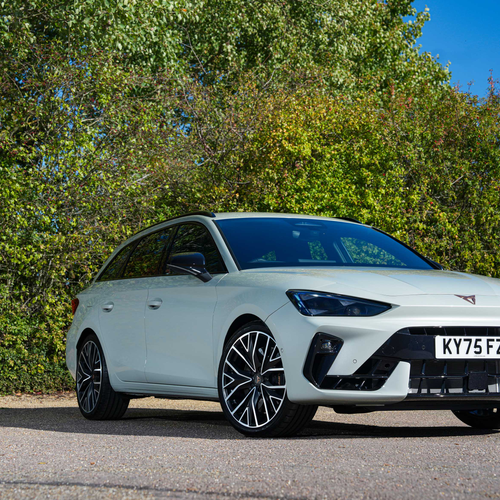 2025 Seat Cupra Leon Sportstourer UK Version Front View