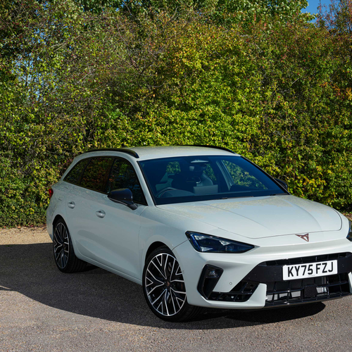 2025 Seat Cupra Leon Sportstourer UK Version Front View