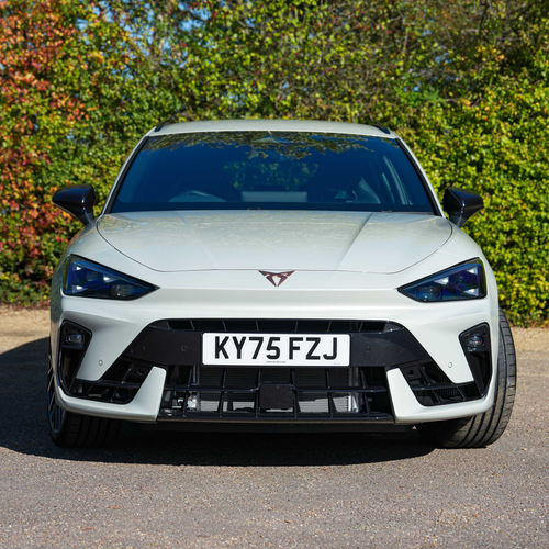 2025 Seat Cupra Leon Sportstourer UK Version Front View