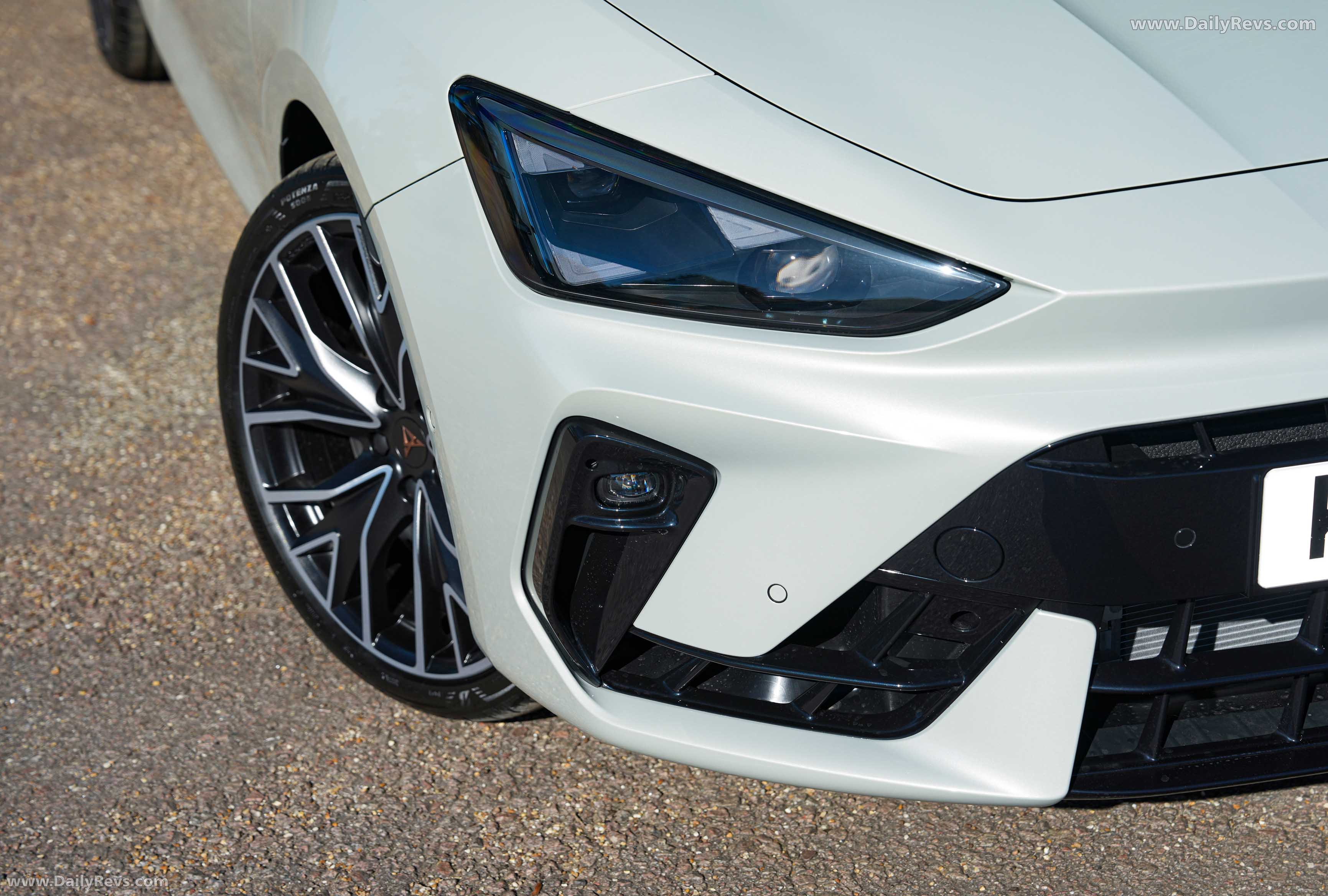 2025 Seat Cupra Leon Sportstourer UK Version Exterior
