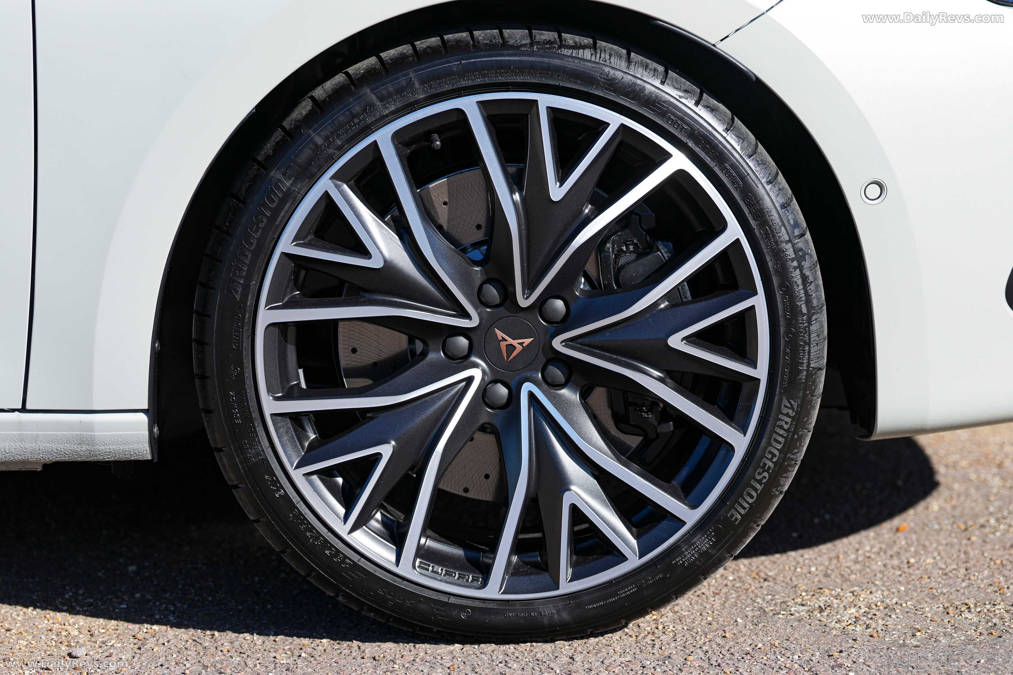 2025 Seat Cupra Leon Sportstourer UK Version Exterior