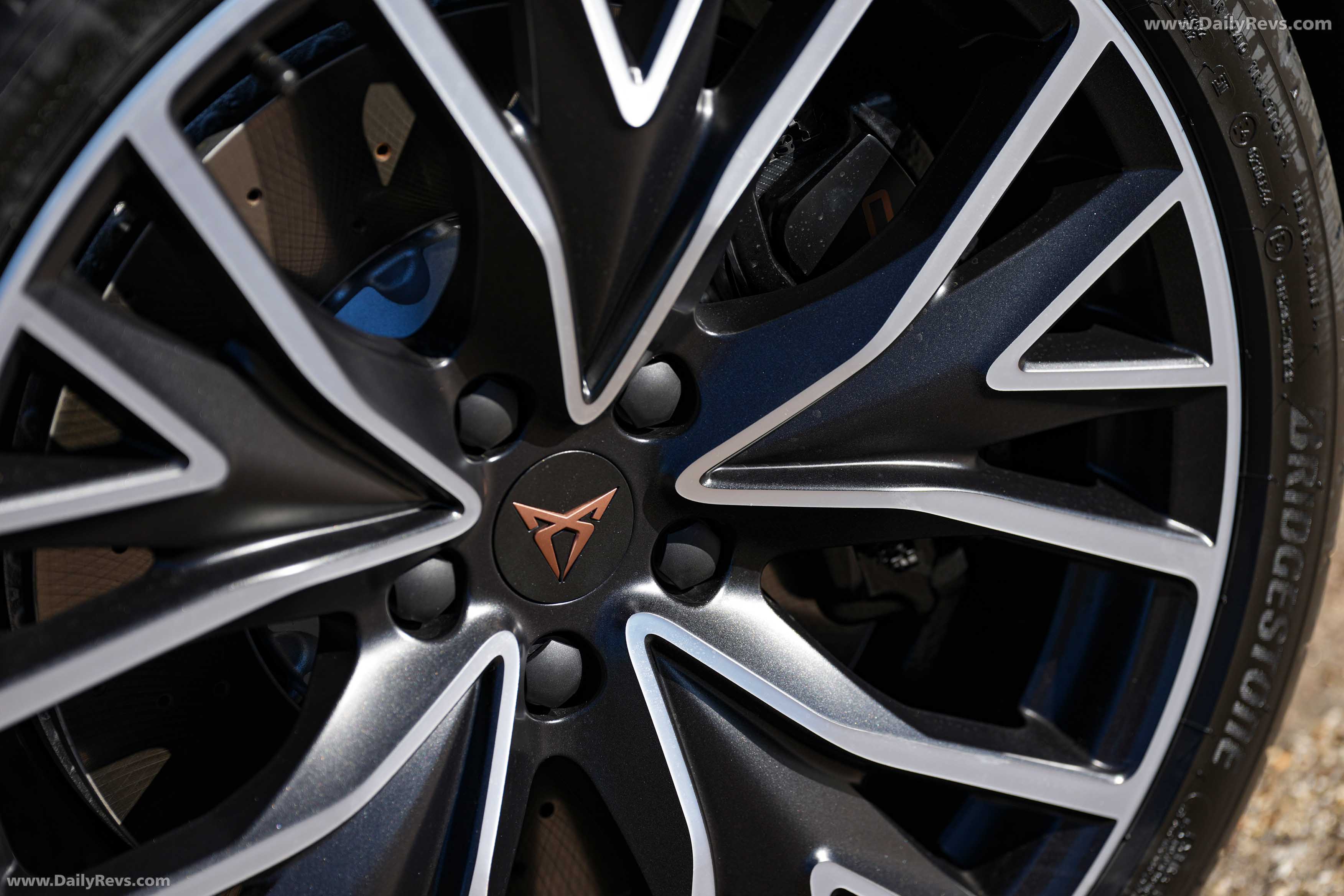 2025 Seat Cupra Leon Sportstourer UK Version Exterior