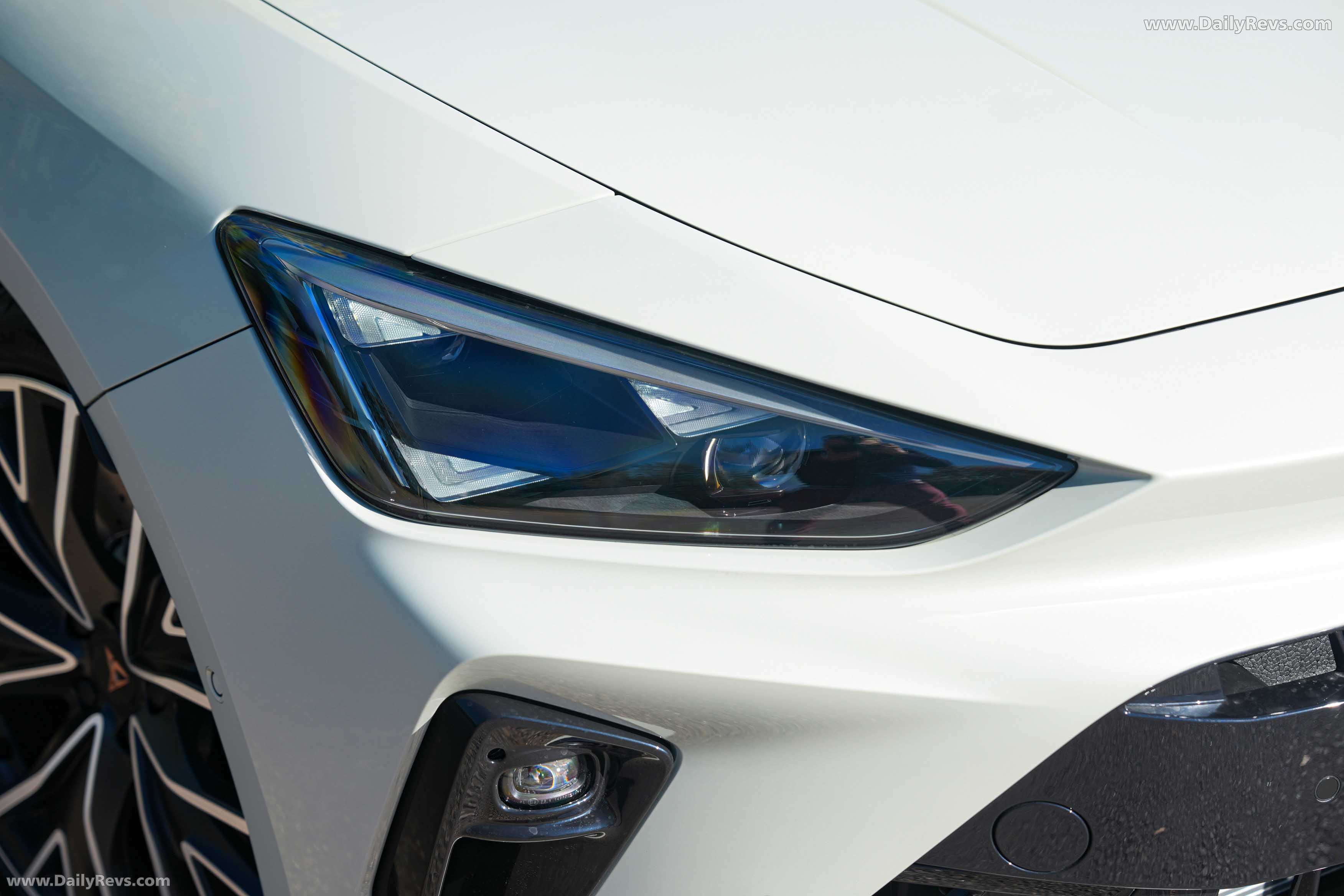 2025 Seat Cupra Leon Sportstourer UK Version Exterior