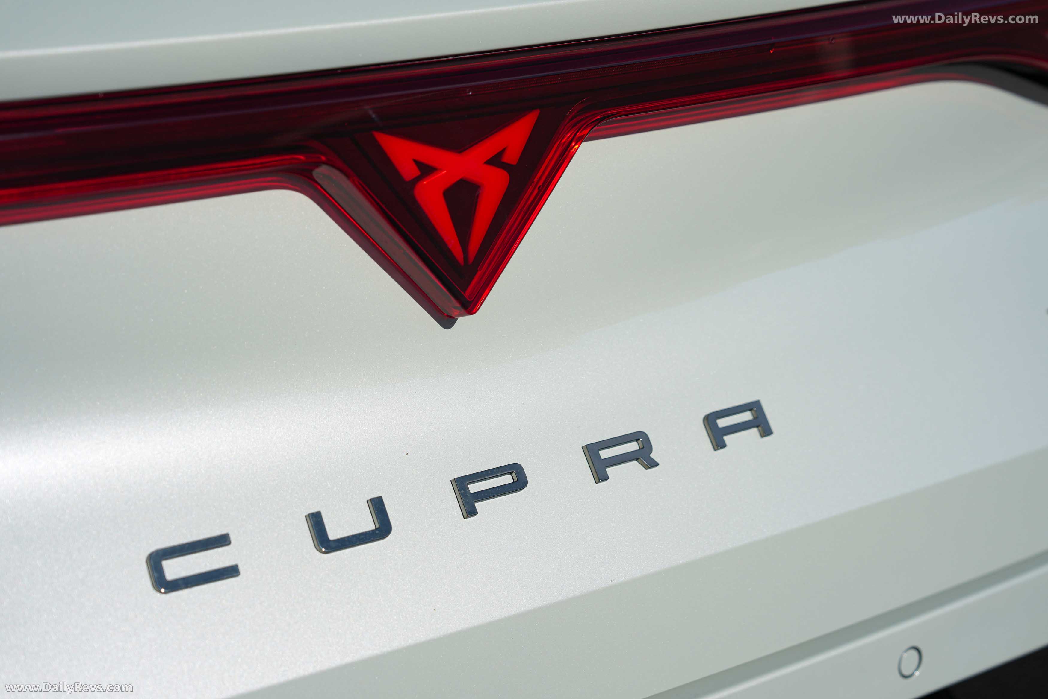2025 Seat Cupra Leon Sportstourer UK Version Exterior
