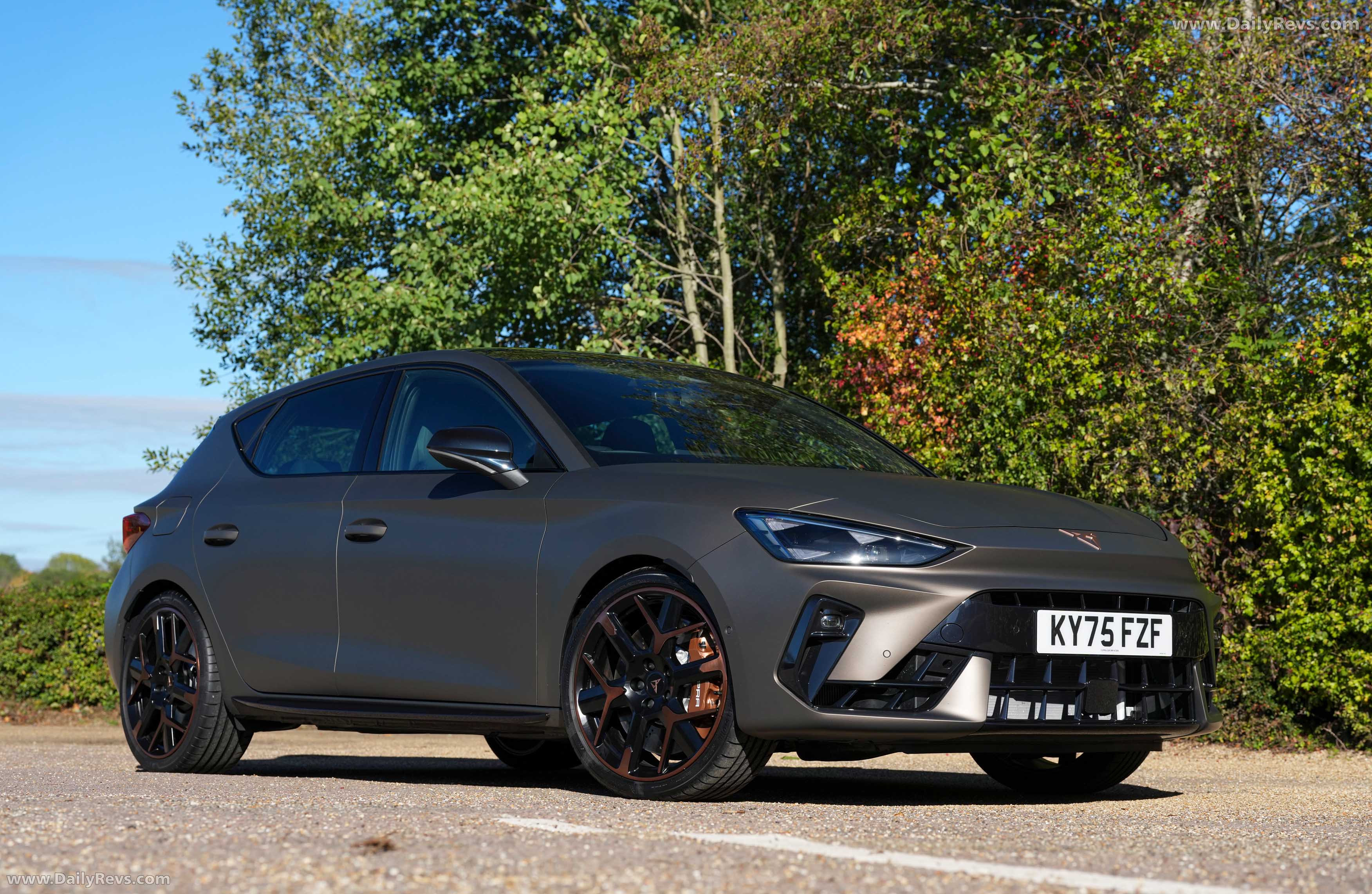 2026 Seat CUPRA Leon VZ UK Version Front View