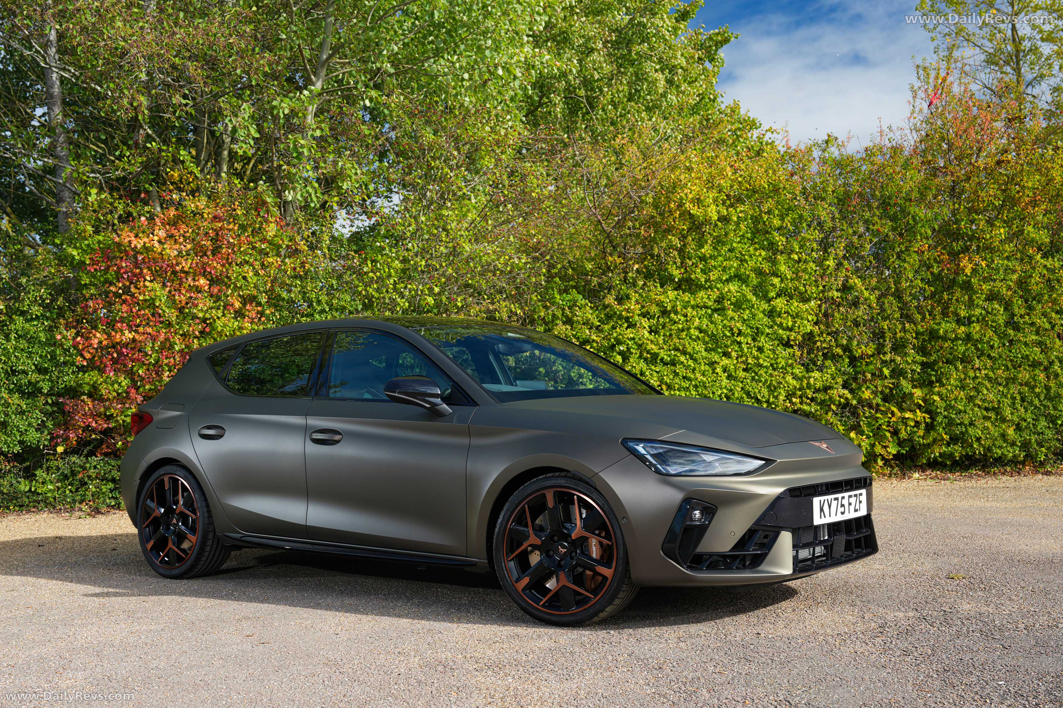 2026 Seat CUPRA Leon VZ UK Version Front View