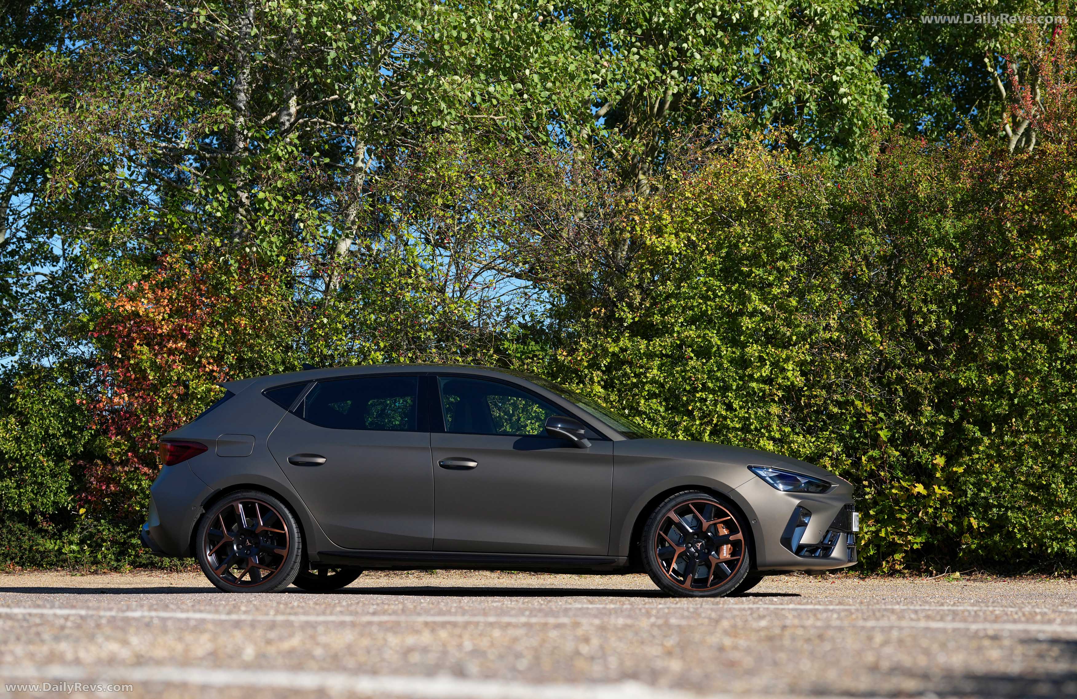 2026 Seat CUPRA Leon VZ UK Version Side View