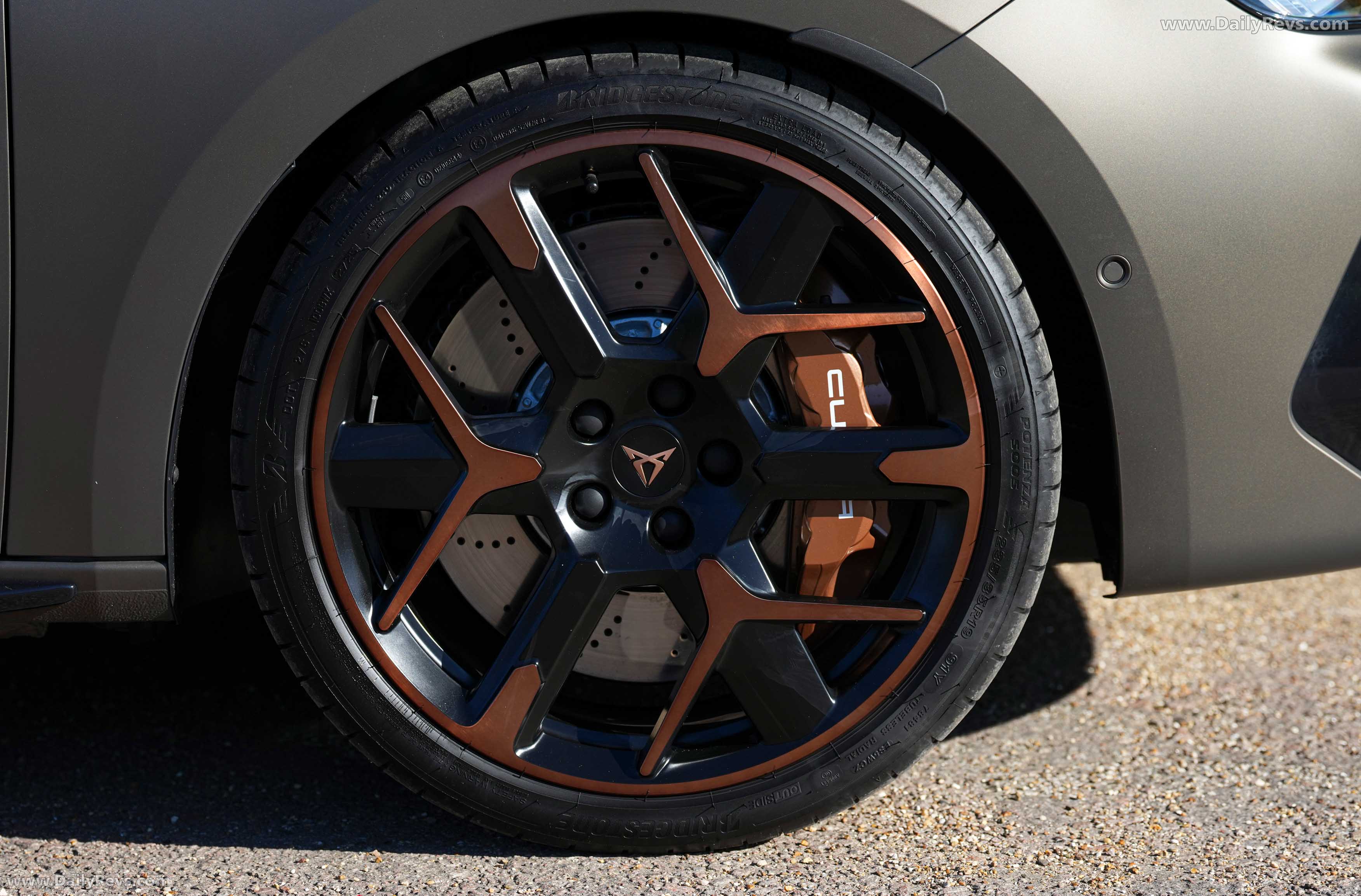 2026 Seat CUPRA Leon VZ UK Version Exterior