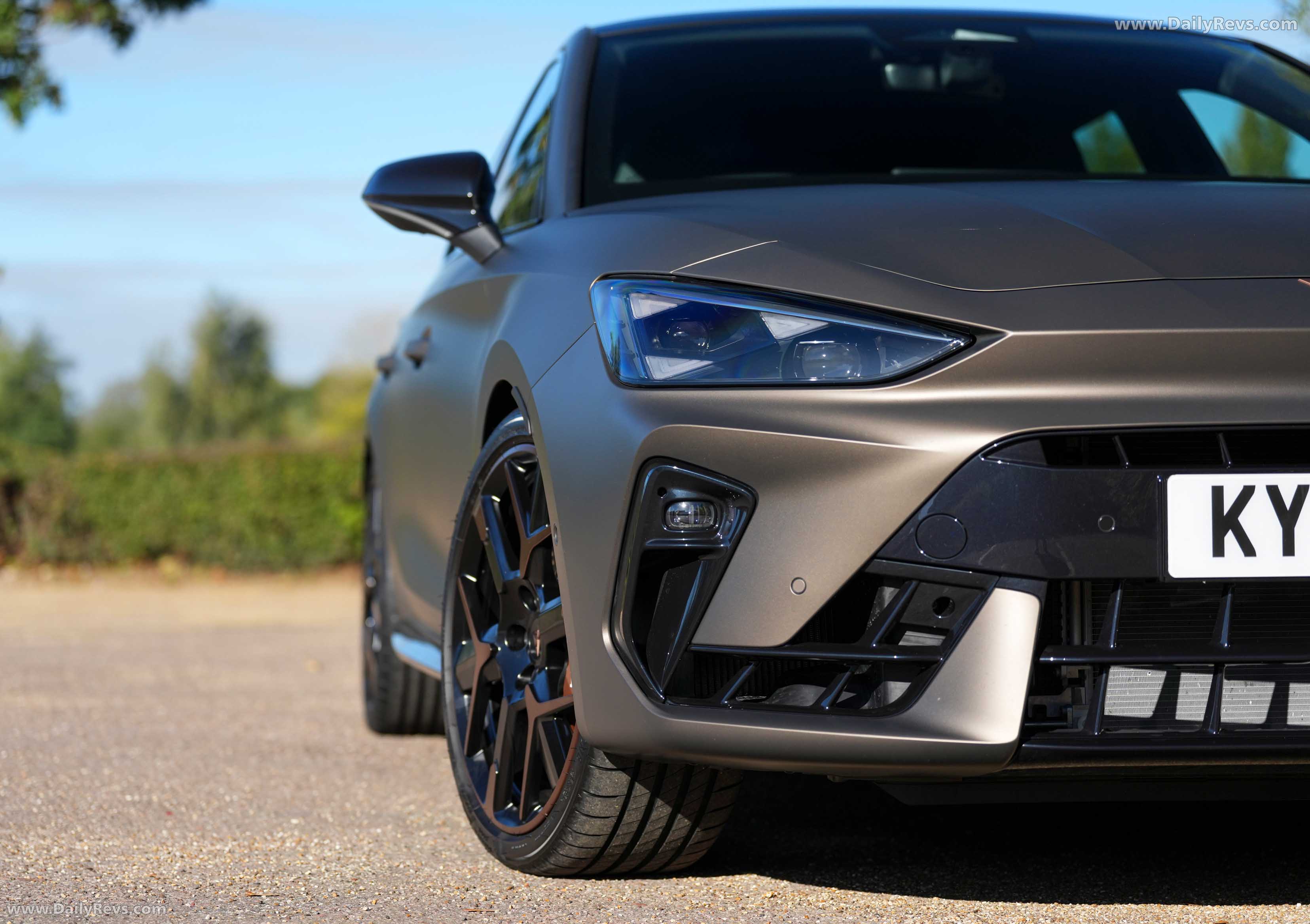 2026 Seat CUPRA Leon VZ UK Version Exterior