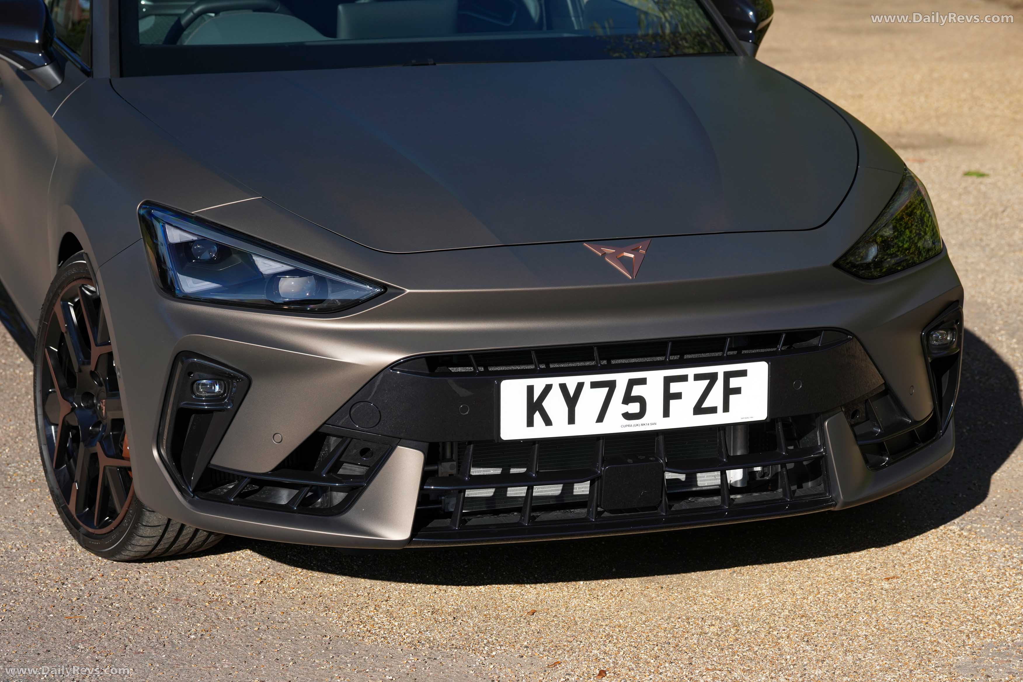 2026 Seat CUPRA Leon VZ UK Version Exterior