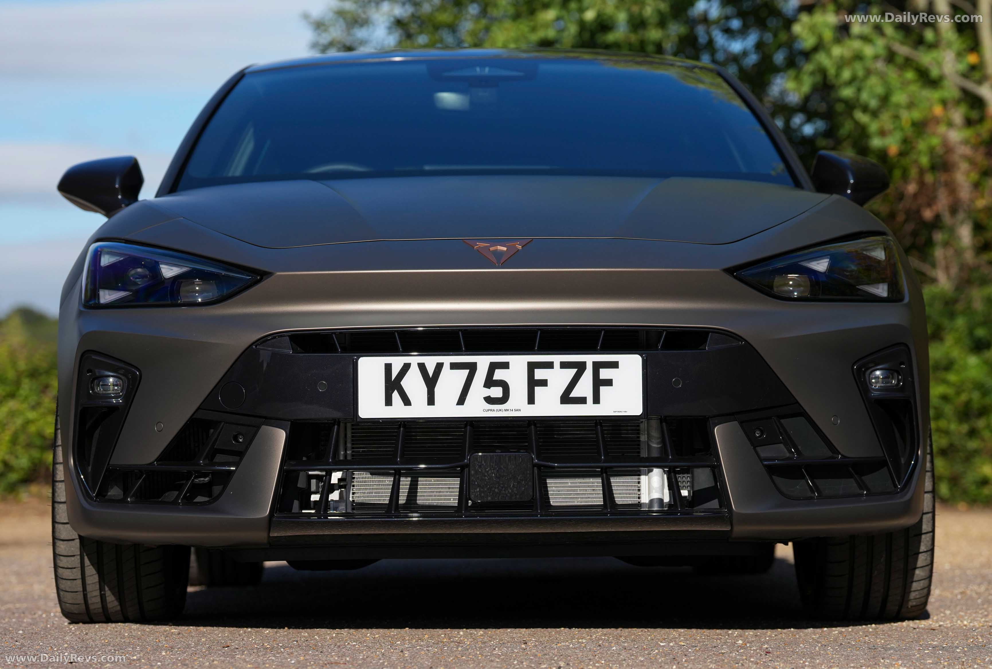 2026 Seat CUPRA Leon VZ UK Version Exterior