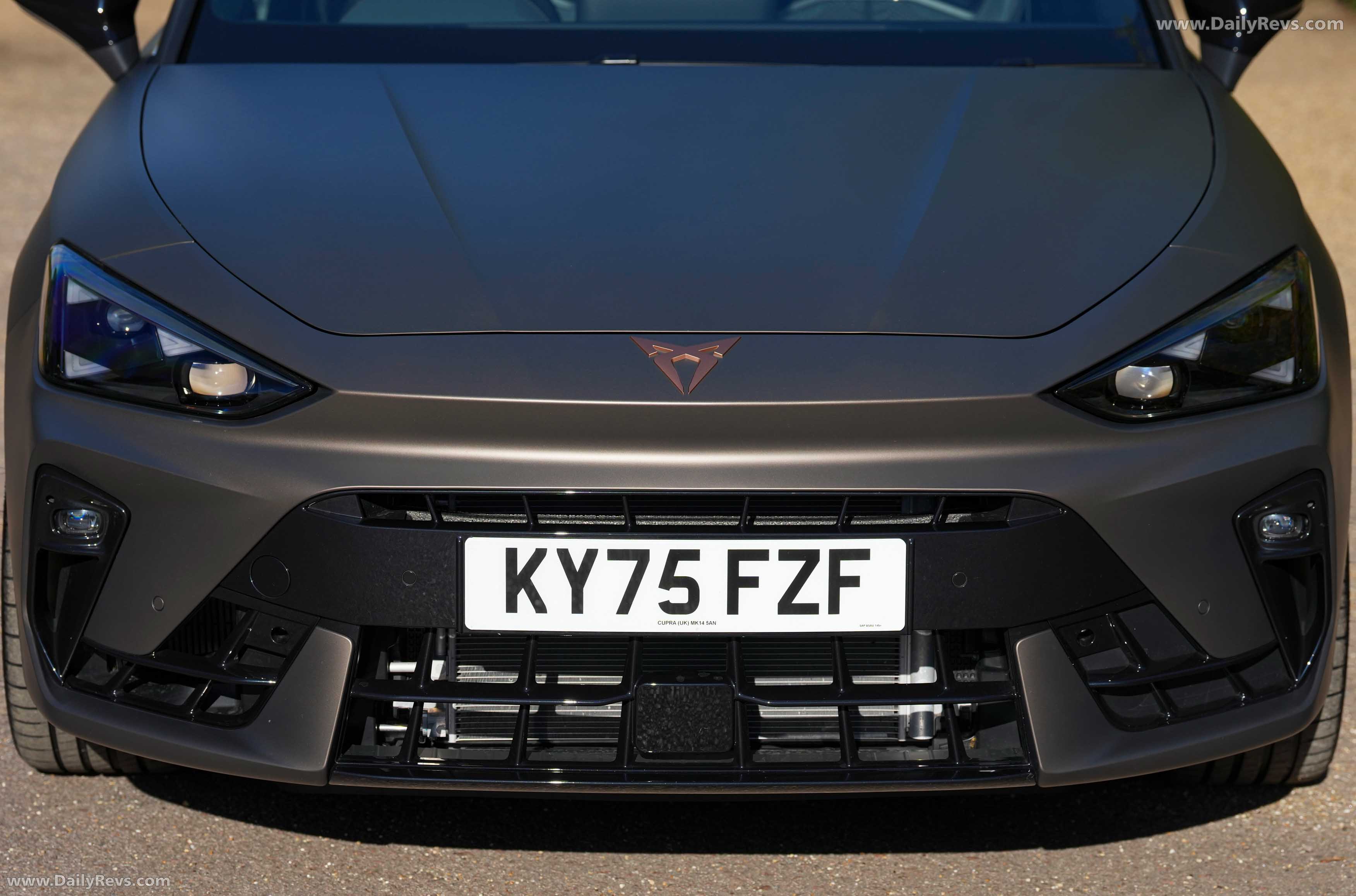 2026 Seat CUPRA Leon VZ UK Version Exterior