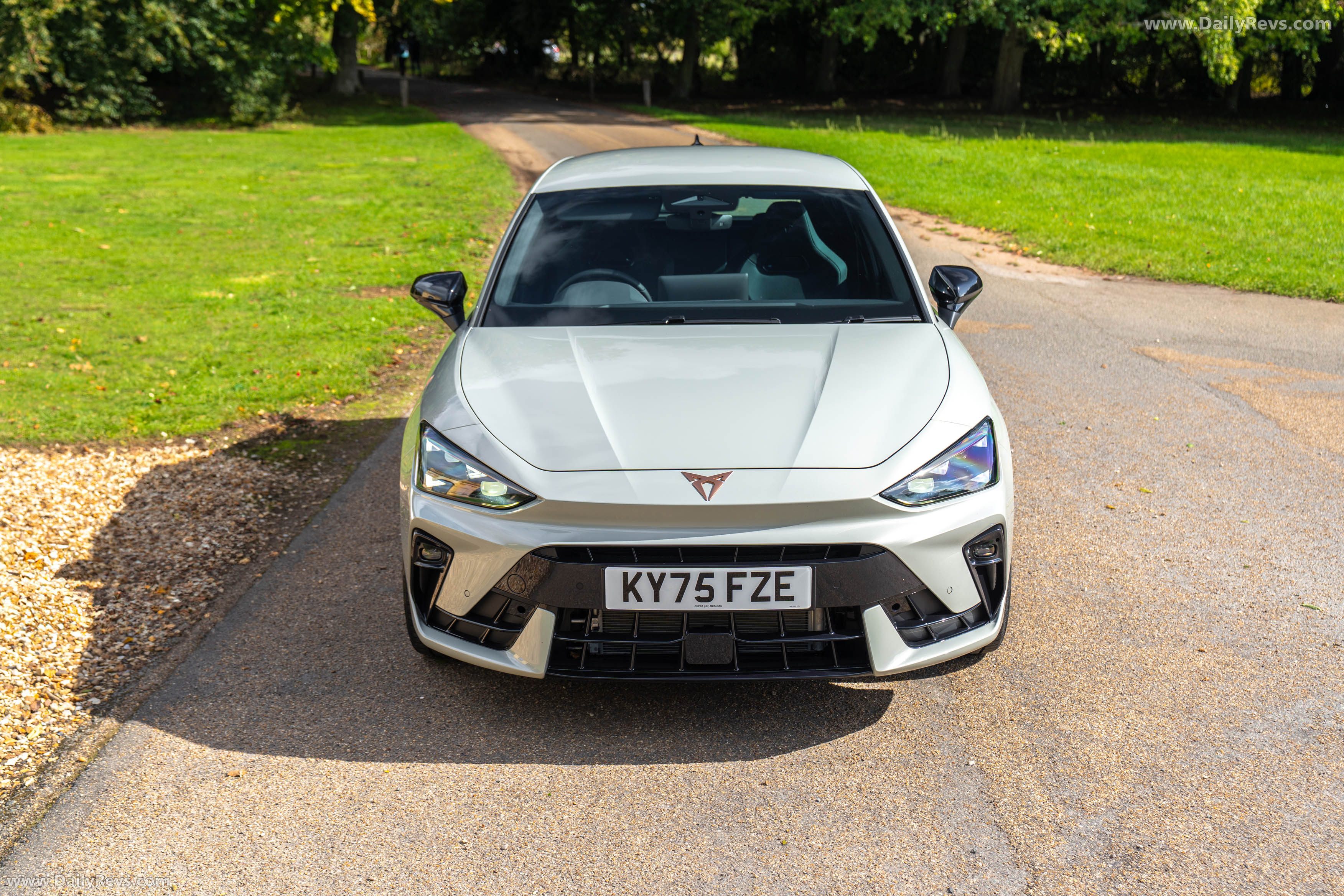 2026 Seat Cupra Leon Shadow Edition Front View
