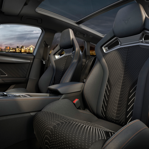 2026 Seat CUPRA Leon VZx Sportstourer AWD Interior