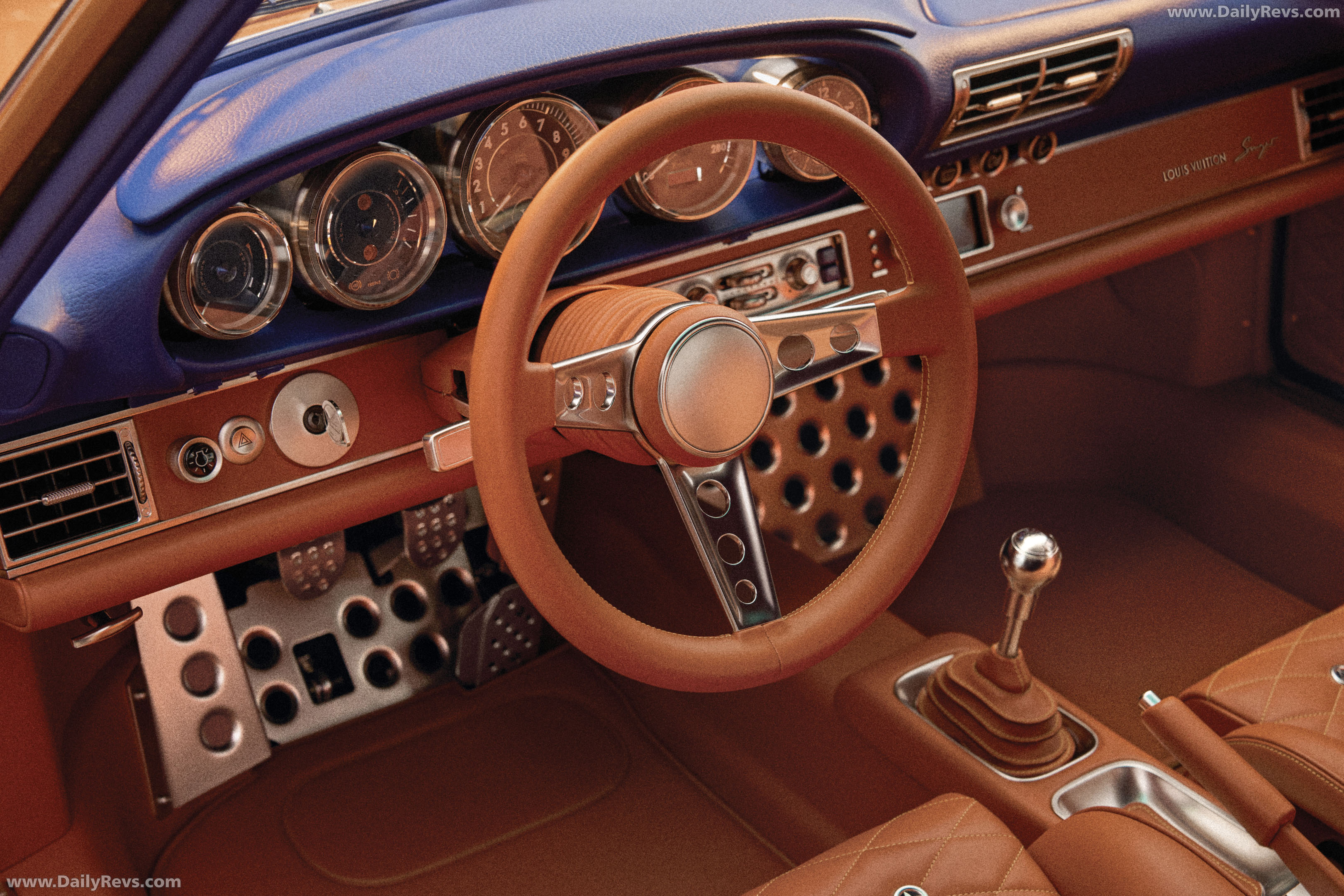 2026 Singer Porsche 911 Classic Interior