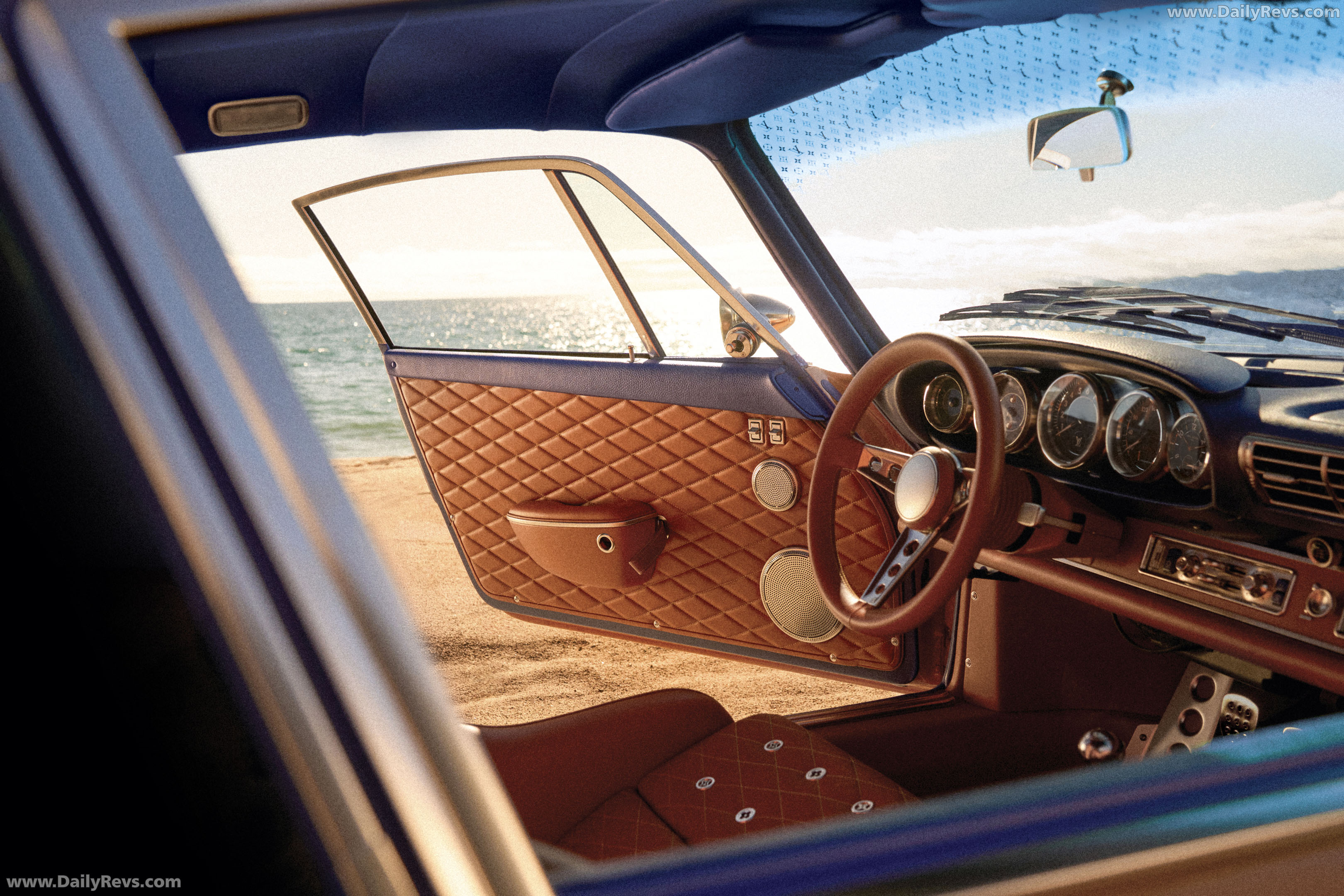 2026 Singer Porsche 911 Classic Interior