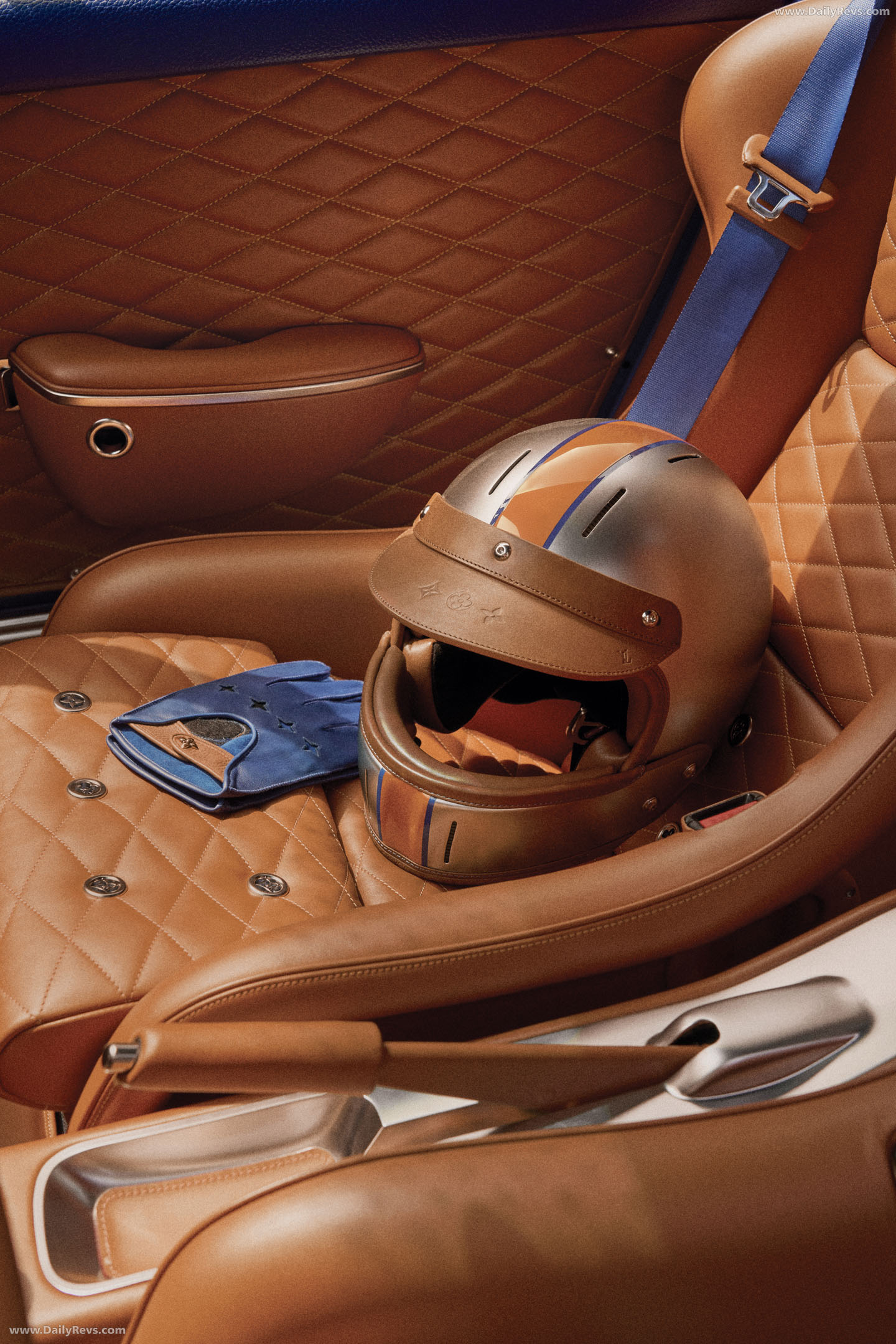 2026 Singer Porsche 911 Classic Interior