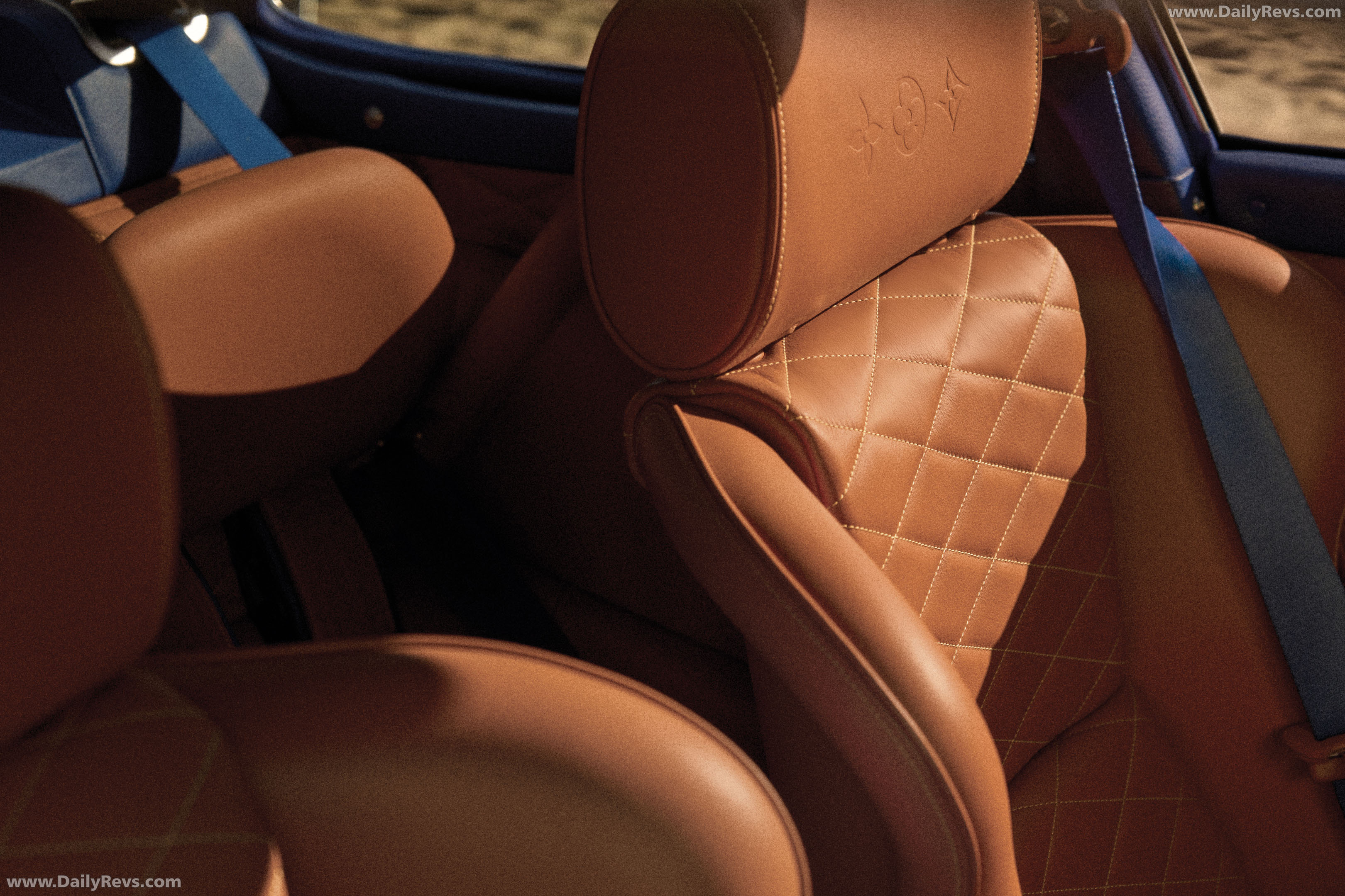 2026 Singer Porsche 911 Classic Interior