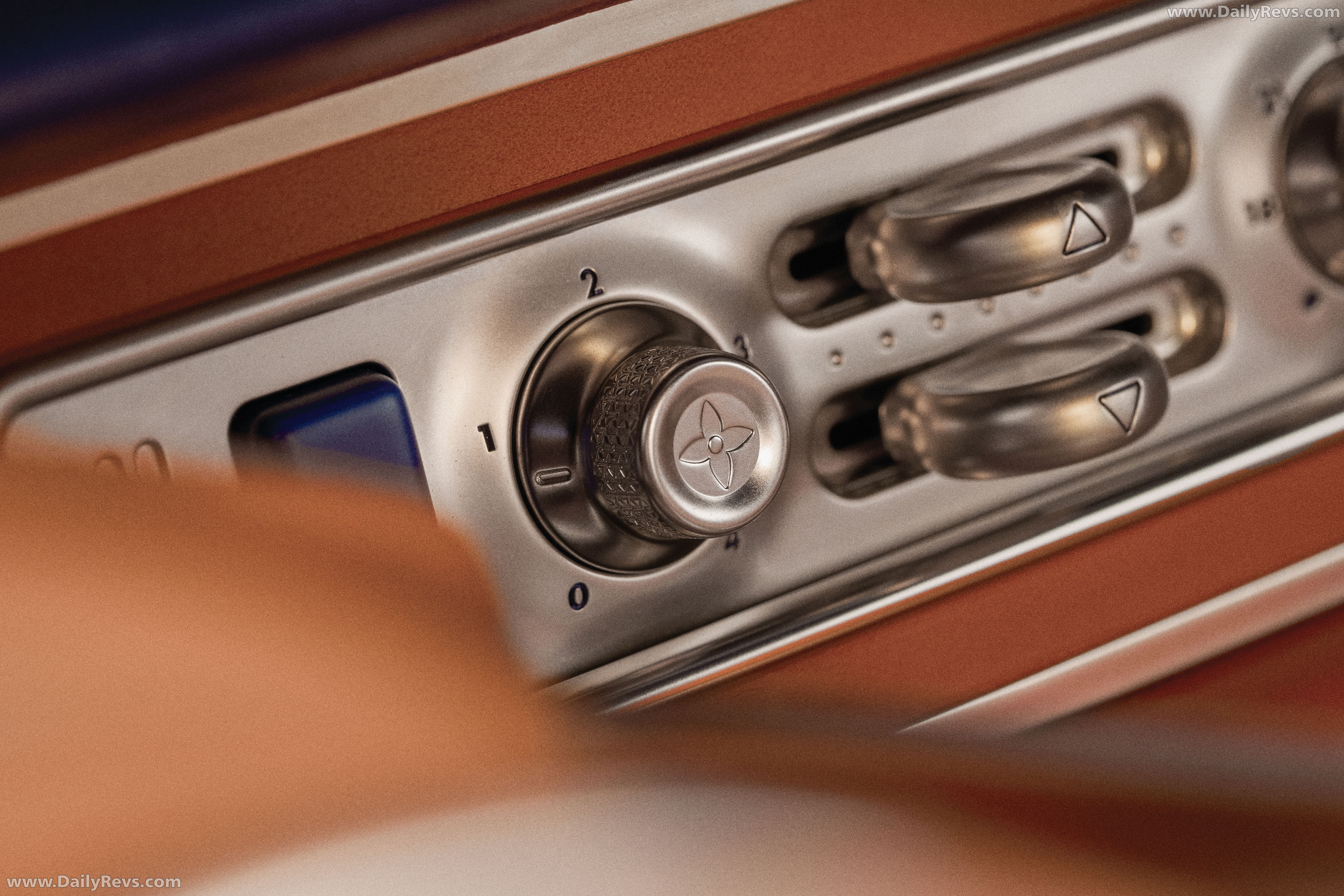 2026 Singer Porsche 911 Classic Interior