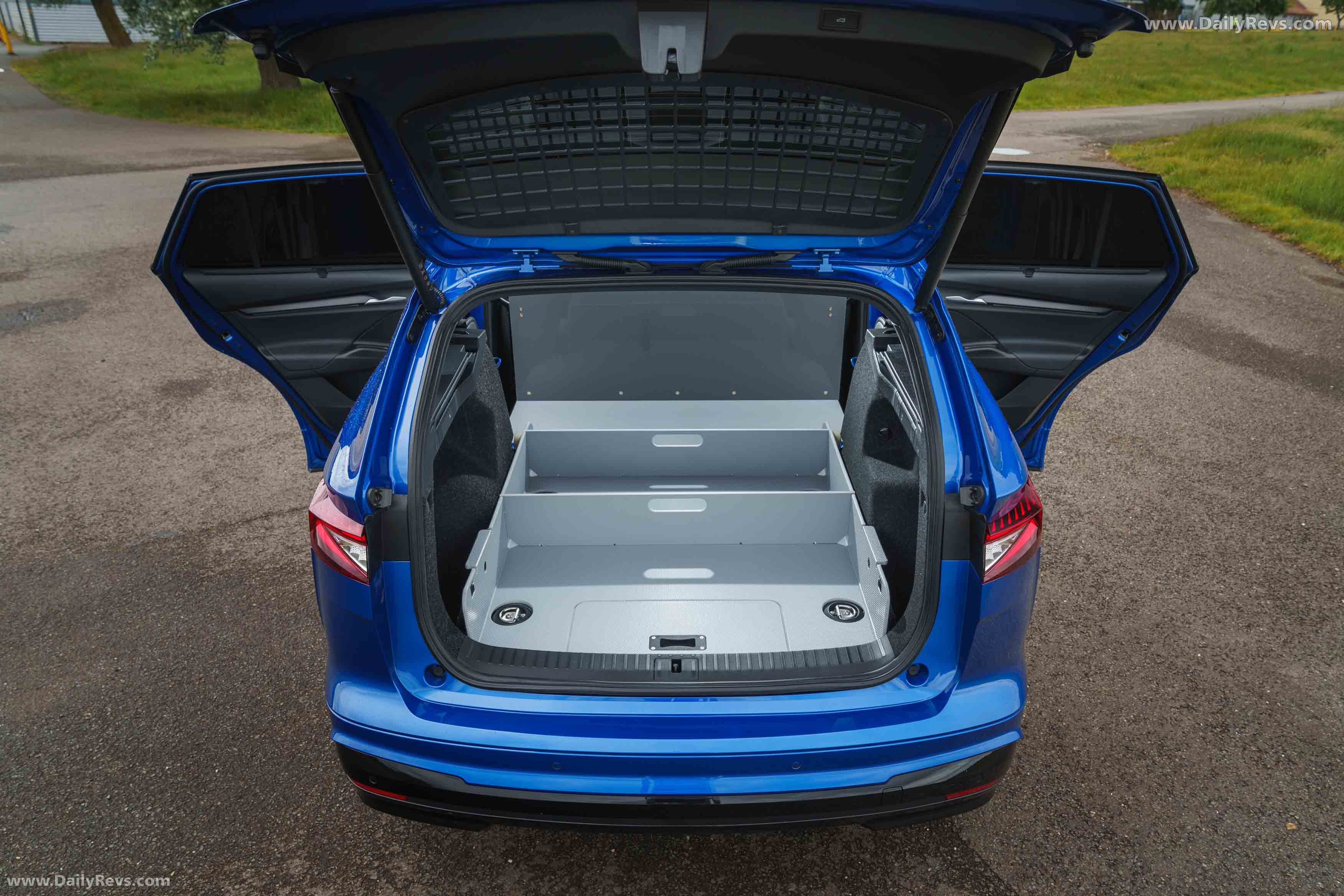 2026 Skoda Enyaq Cargo Interior