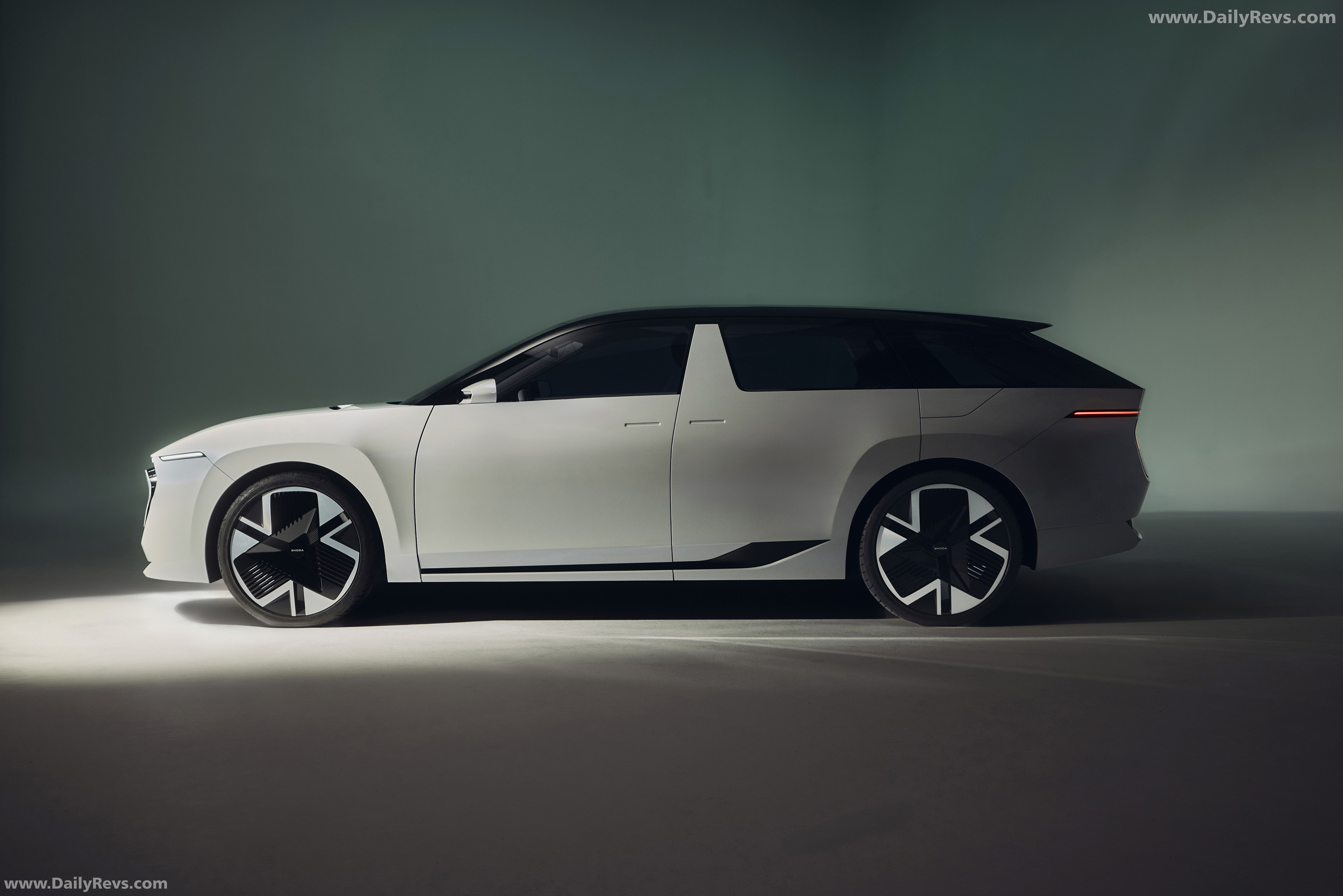 2025 Skoda Vision O Concept Side View