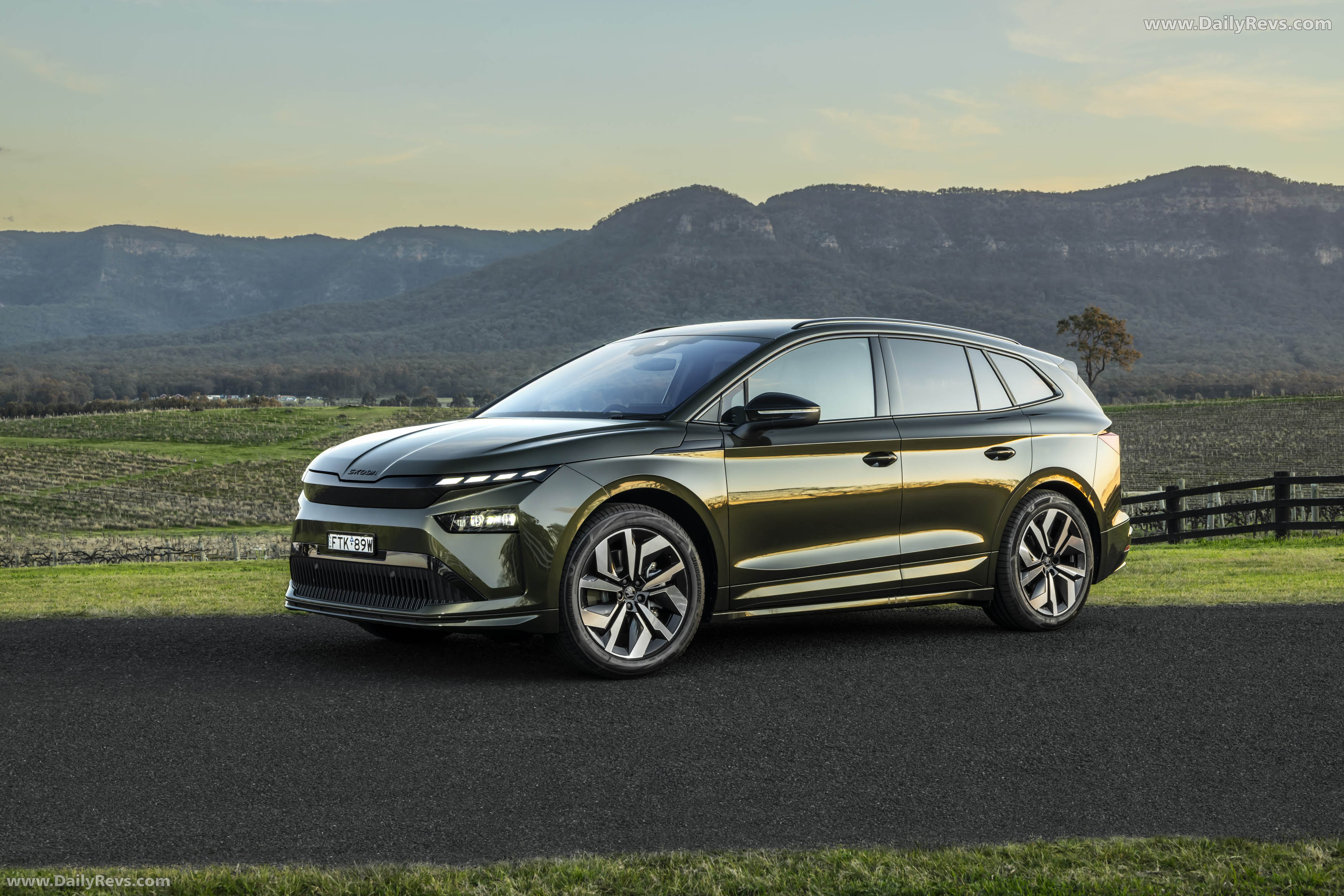 2025 Skoda Enyaq Sportline Australian Version Front View