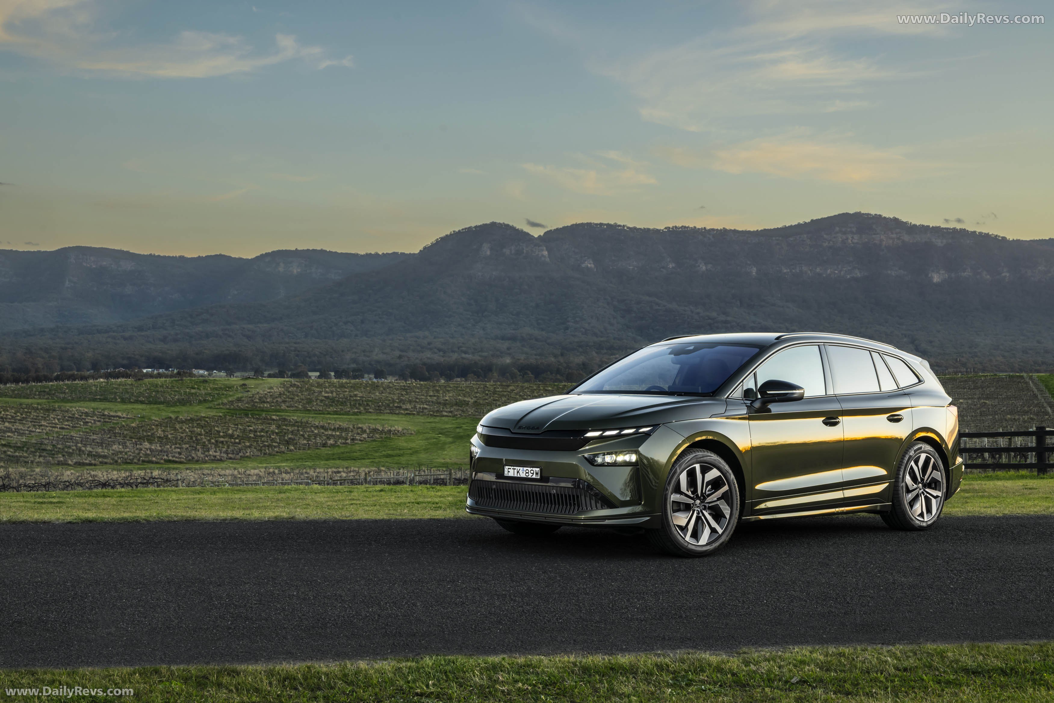 2025 Skoda Enyaq Sportline Australian Version Front View
