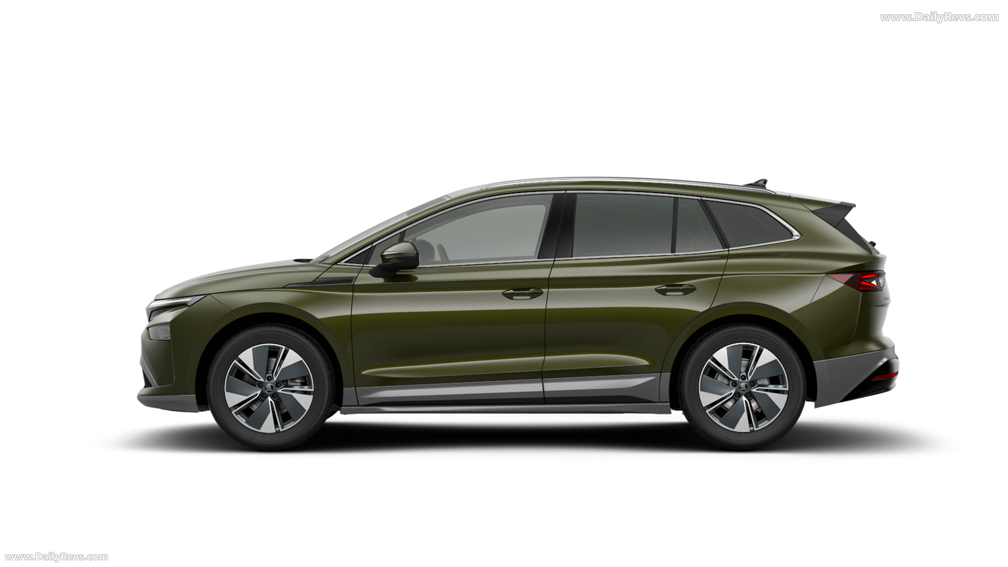 2025 Skoda Enyaq Sportline Australian Version Side View