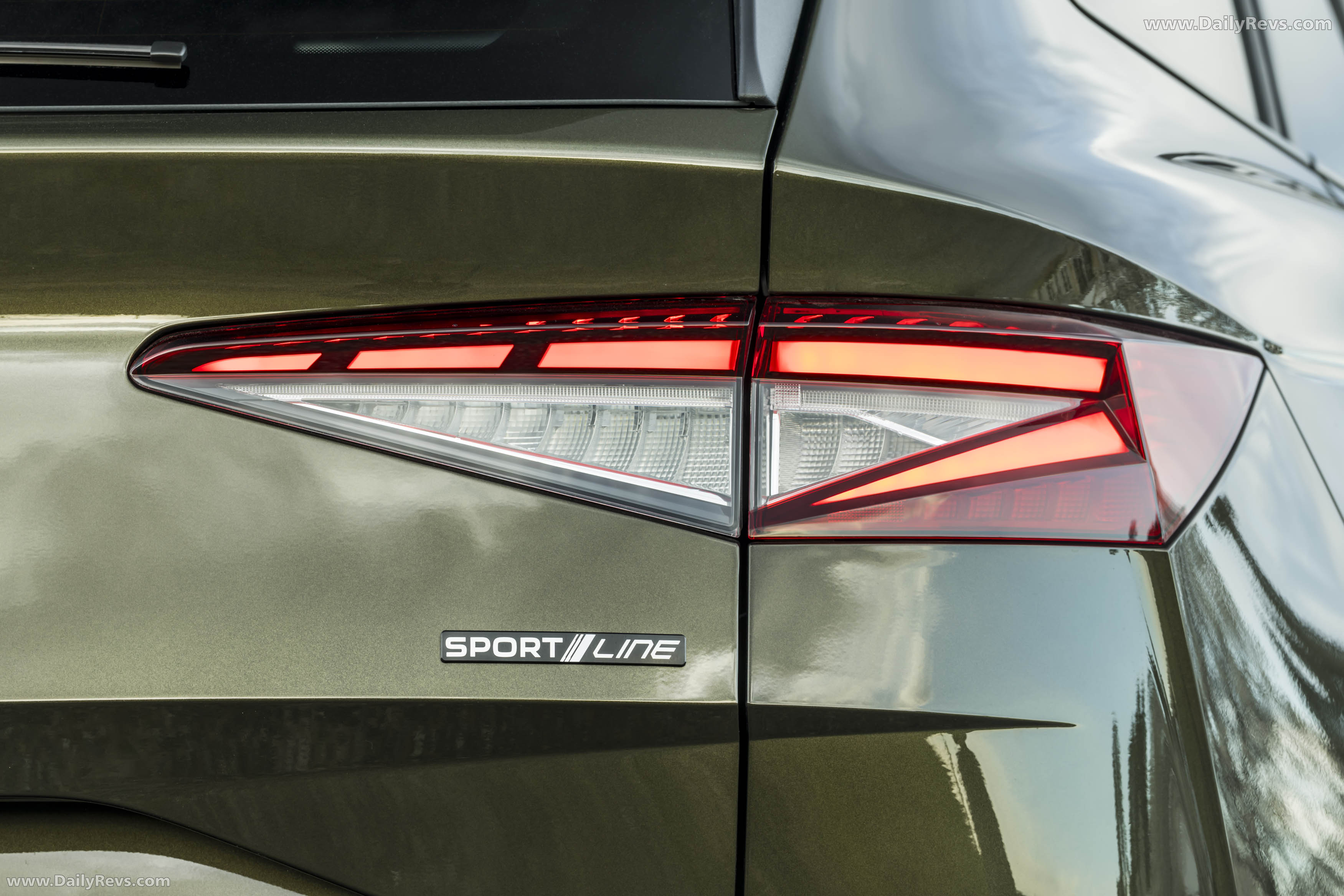 2025 Skoda Enyaq Sportline Australian Version Exterior