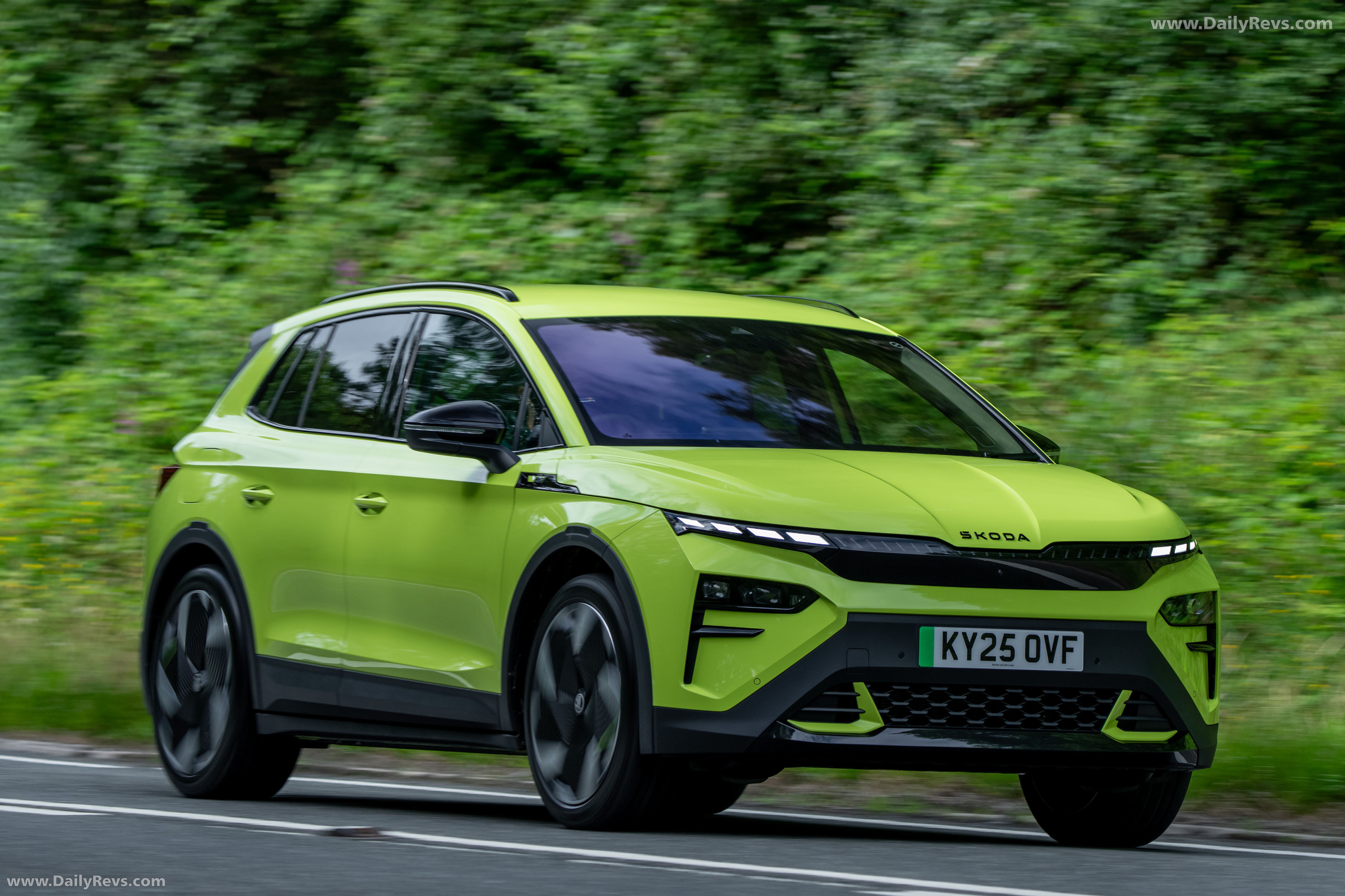 2026 Skoda Elroq RS Hyper Green Front View