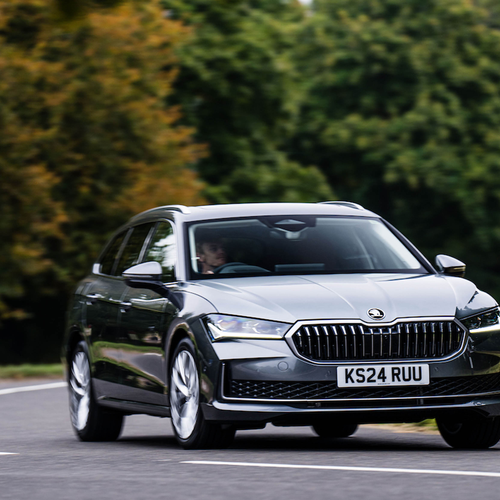 2024 Skoda Superb Combi iV Mk4 UK Version Front View
