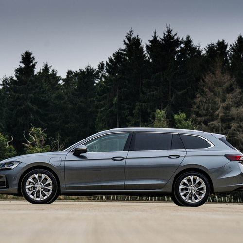 2024 Skoda Superb Combi iV Mk4 UK Version Side View