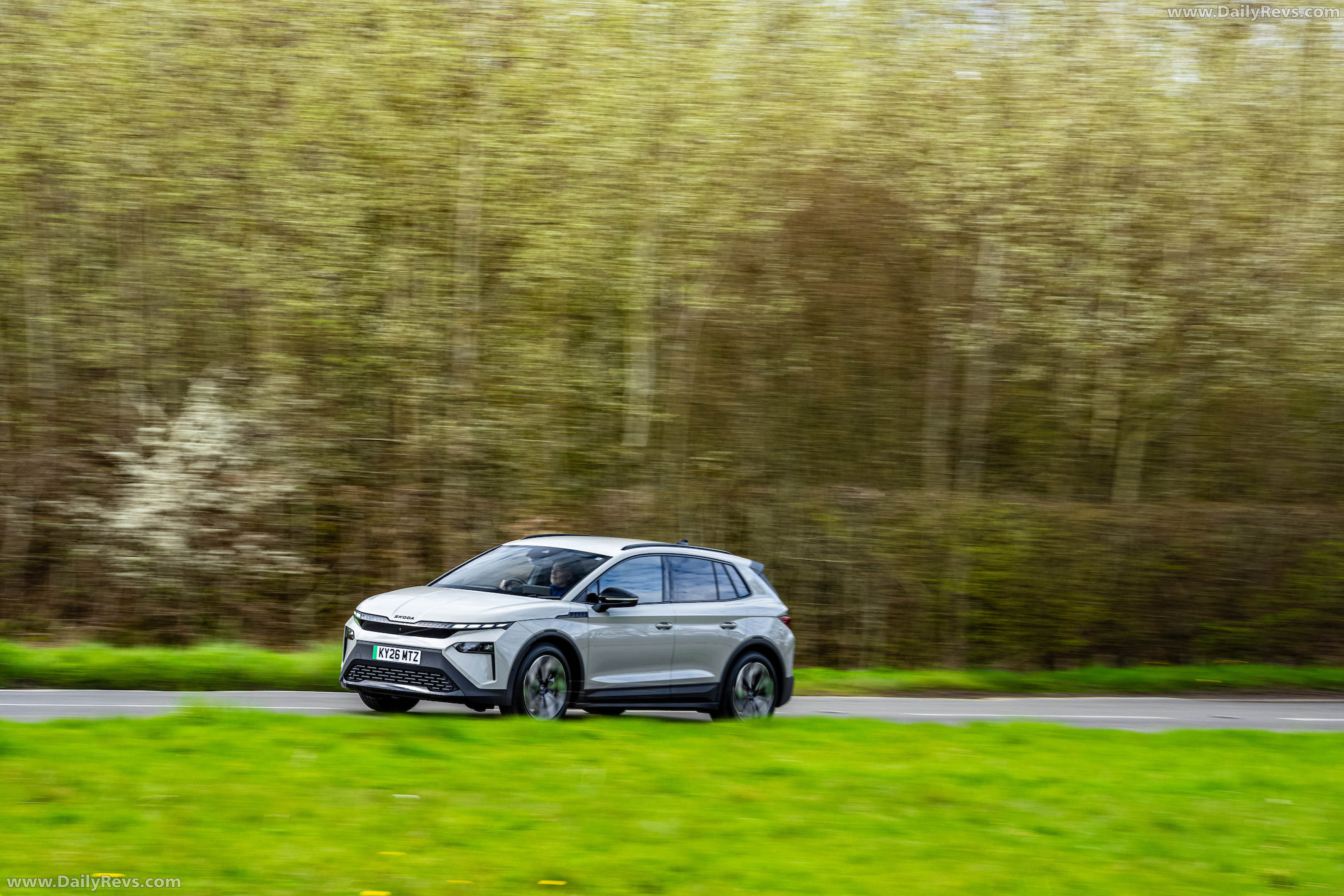2025 Skoda Elroq Sportline UK Version Side View