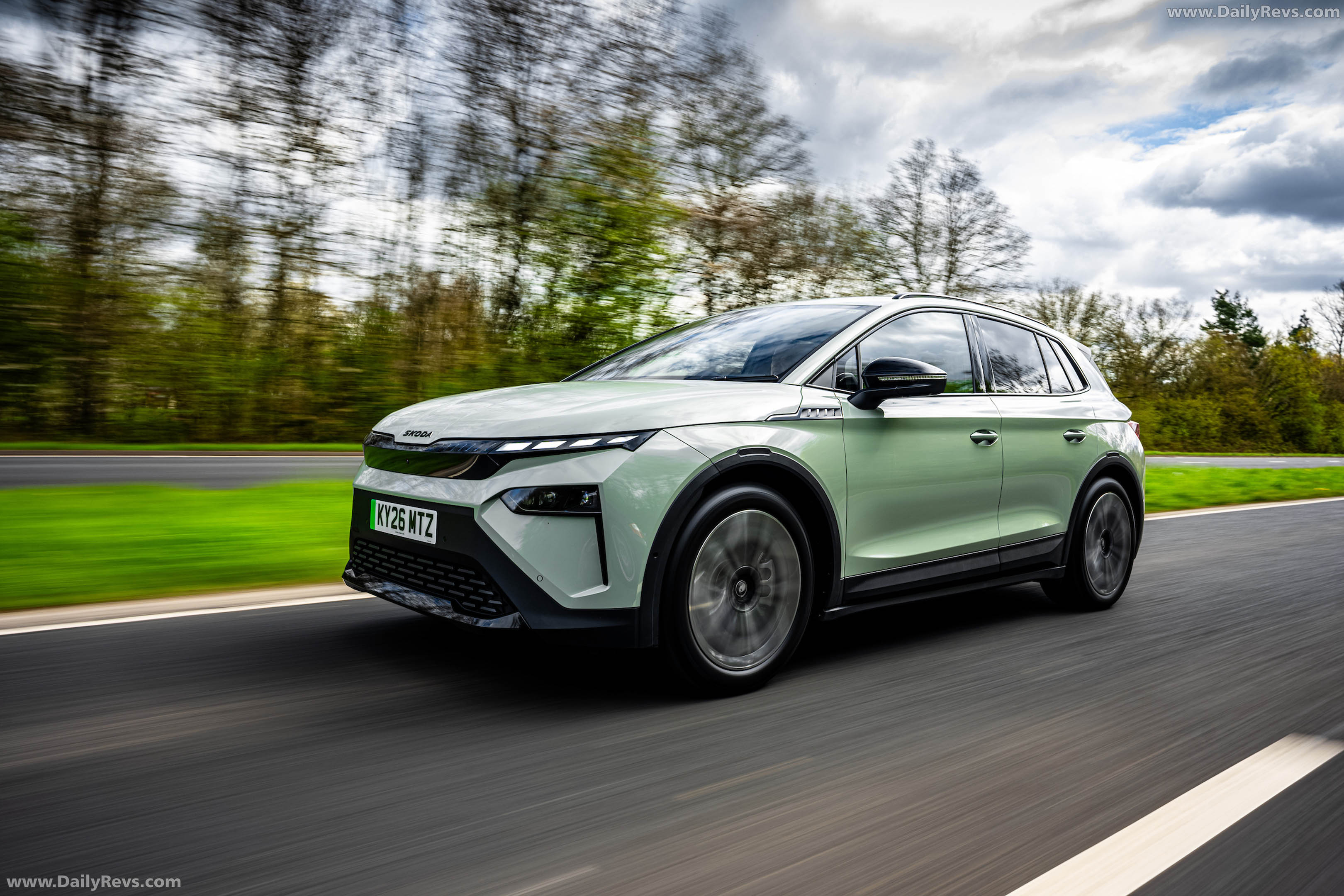 2025 Skoda Elroq Sportline UK Version Side View