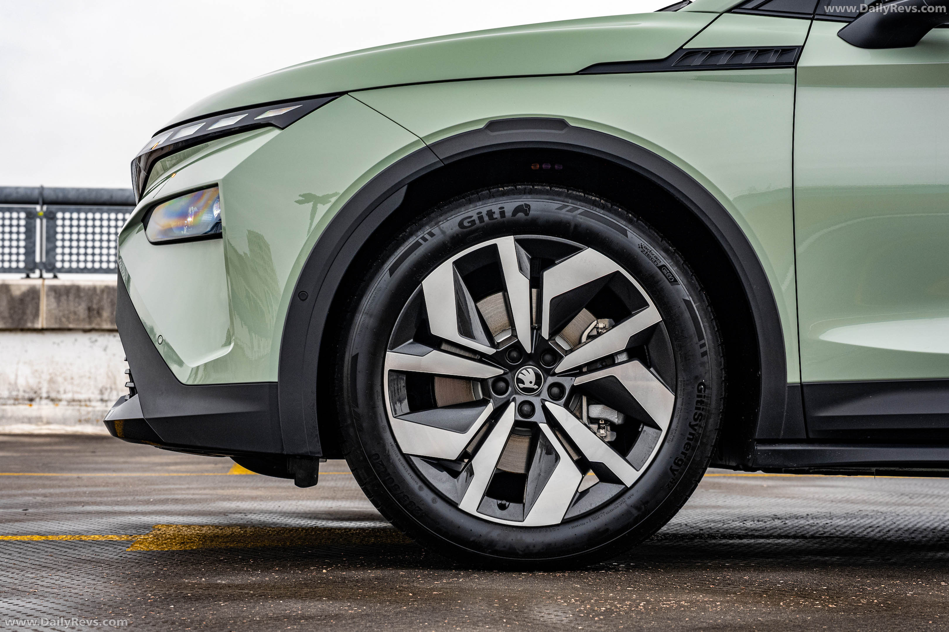 2025 Skoda Elroq Sportline UK Version Exterior