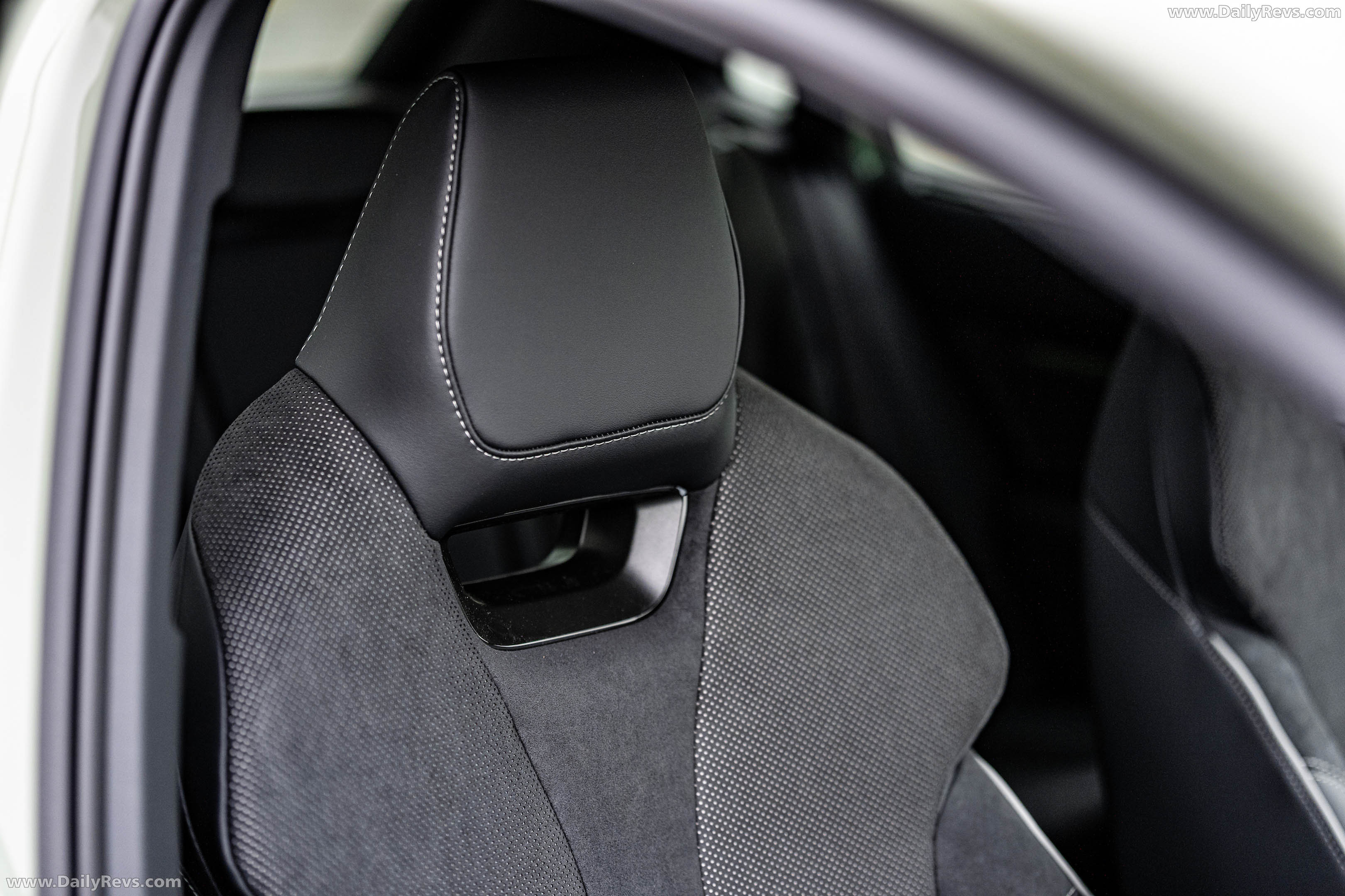 2025 Skoda Elroq Sportline UK Version Interior