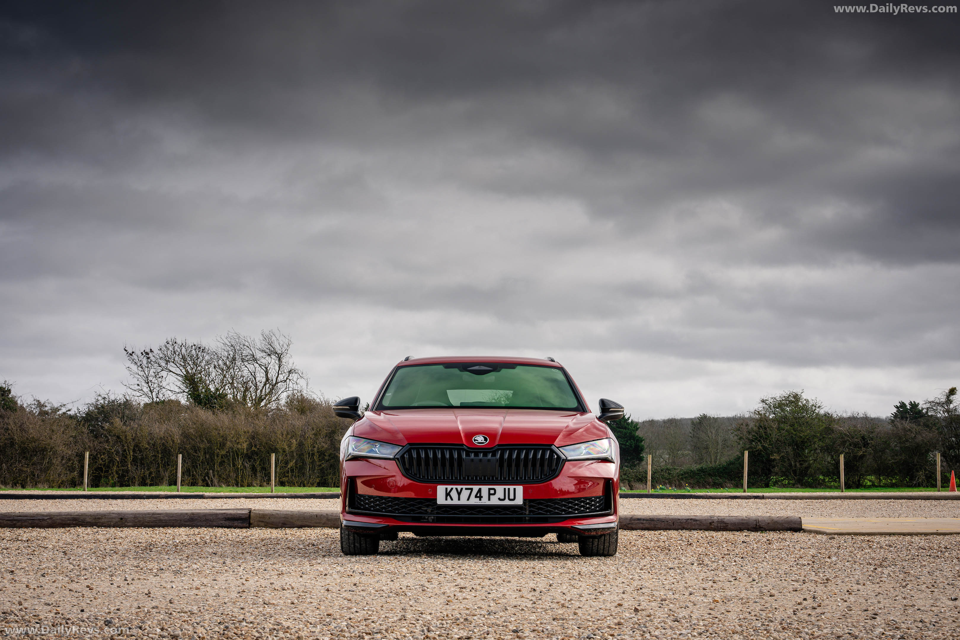 2026 Skoda Superb Combi Sportline Mk4 UK Version Front View