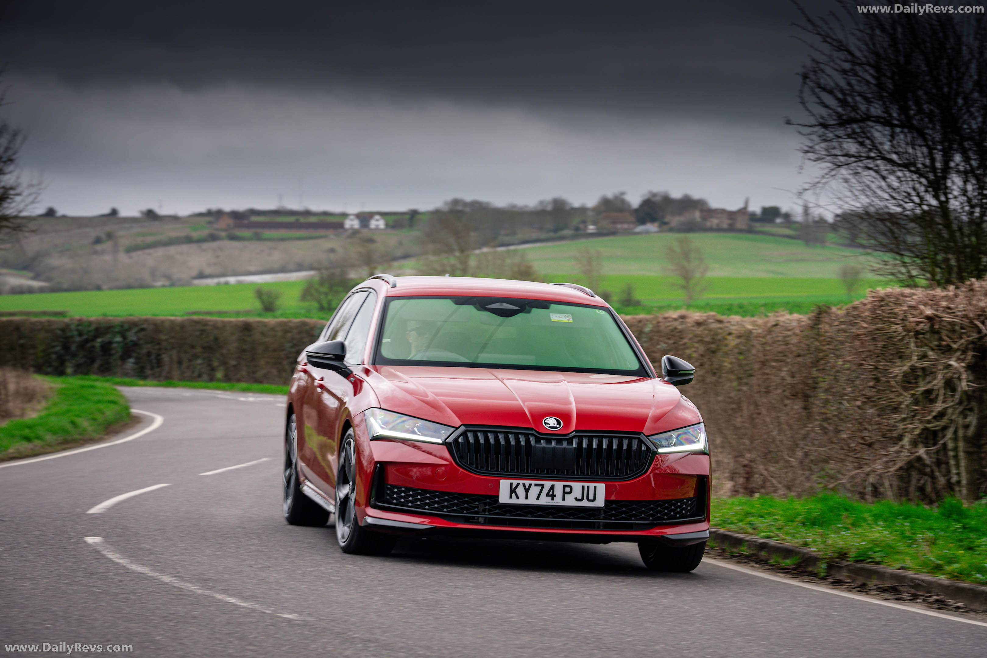 2026 Skoda Superb Combi Sportline Mk4 UK Version Front View