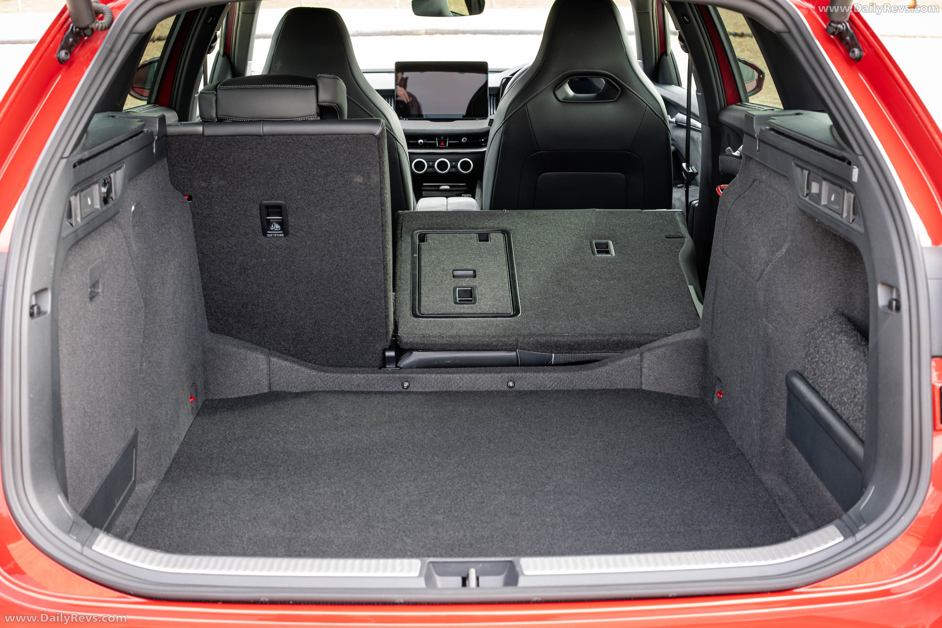 2026 Skoda Superb Combi Sportline Mk4 UK Version Interior