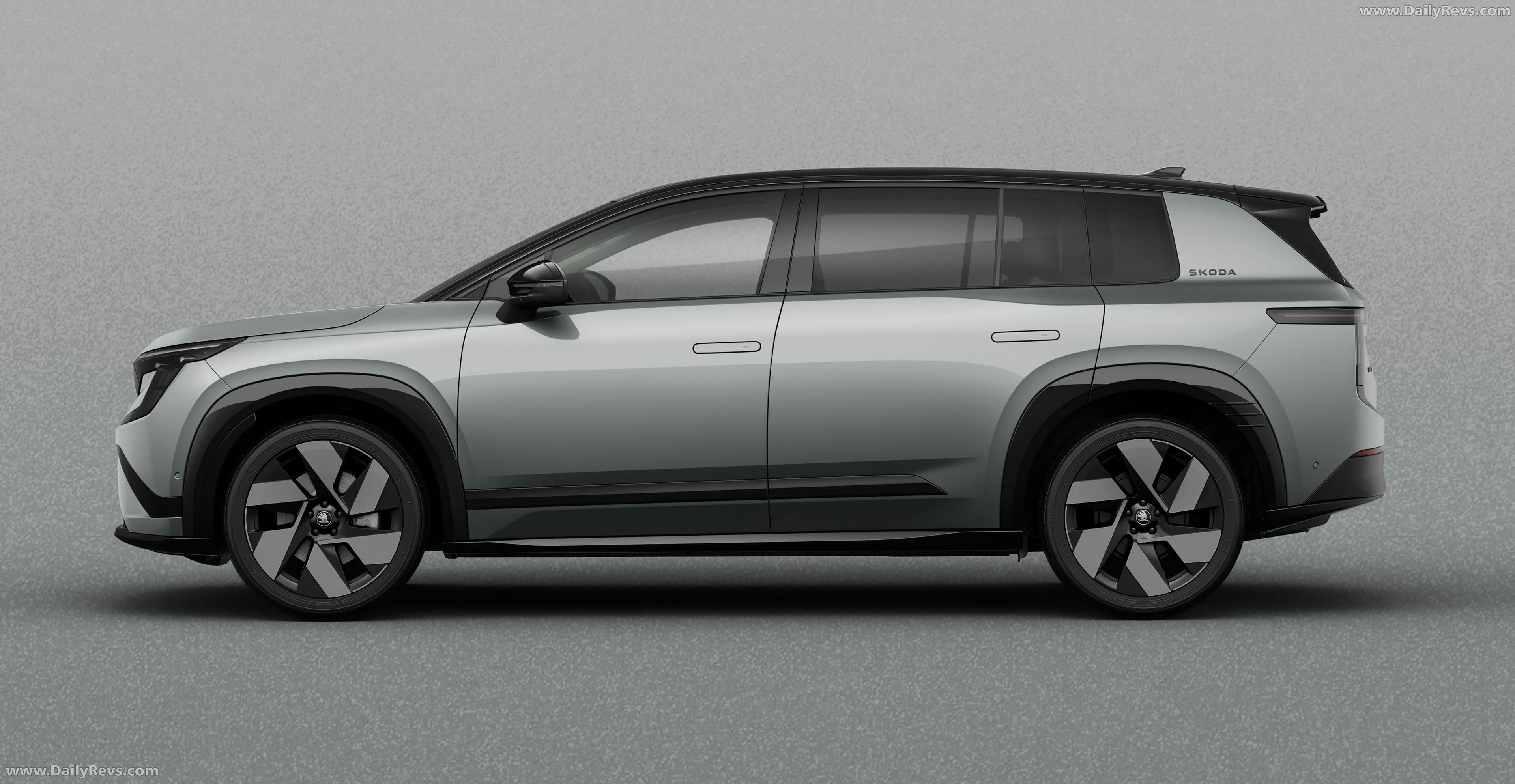 2027 Skoda Peaq Sportline Side View