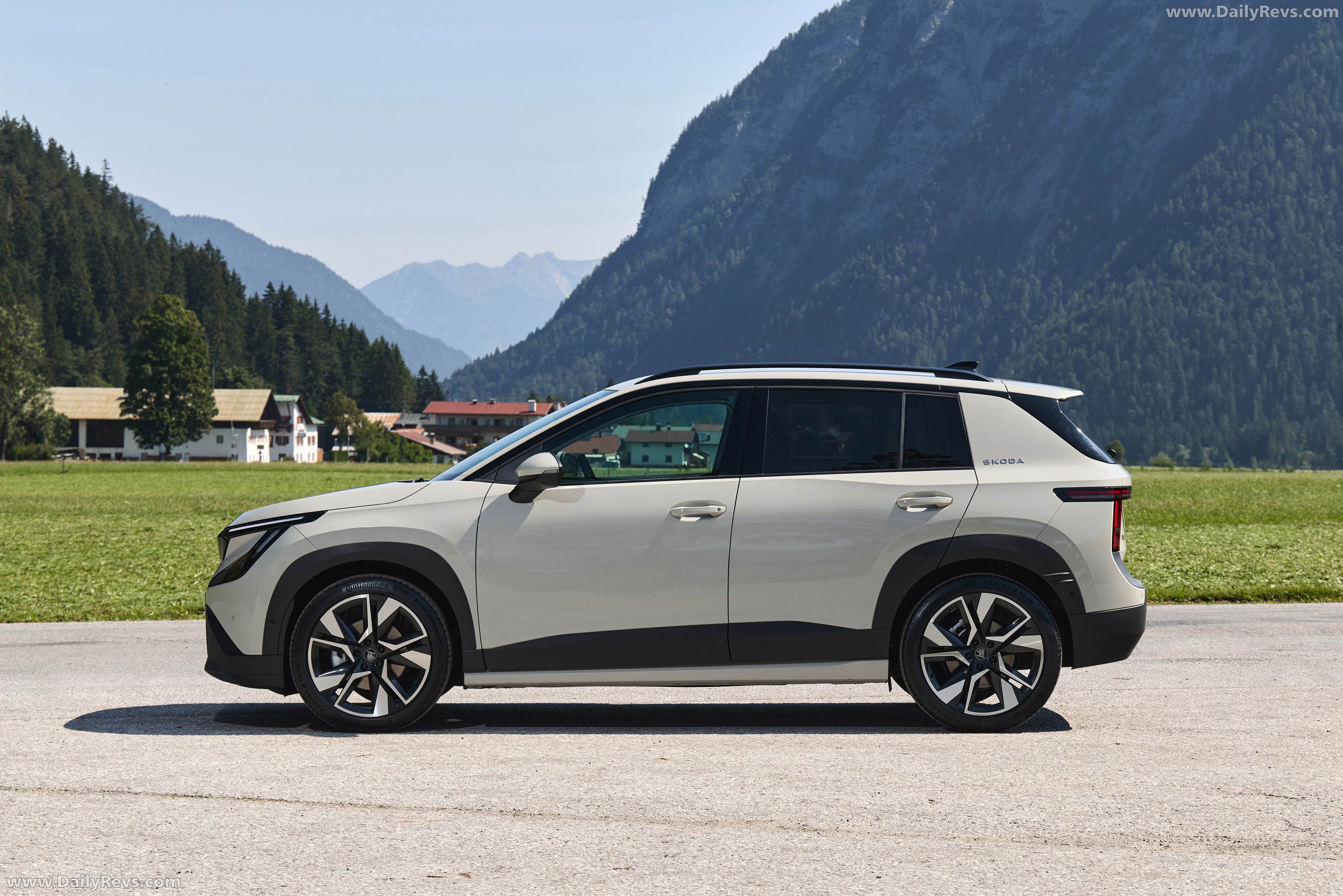 2027 Skoda Epiq 55 Side View