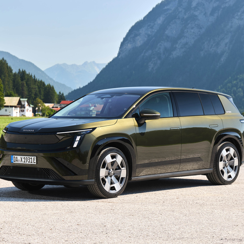 2027 Skoda Peaq Olibo Green Front View