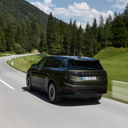 2027 Skoda Peaq Olibo Green Rear View