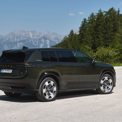 2027 Skoda Peaq Olibo Green Rear View