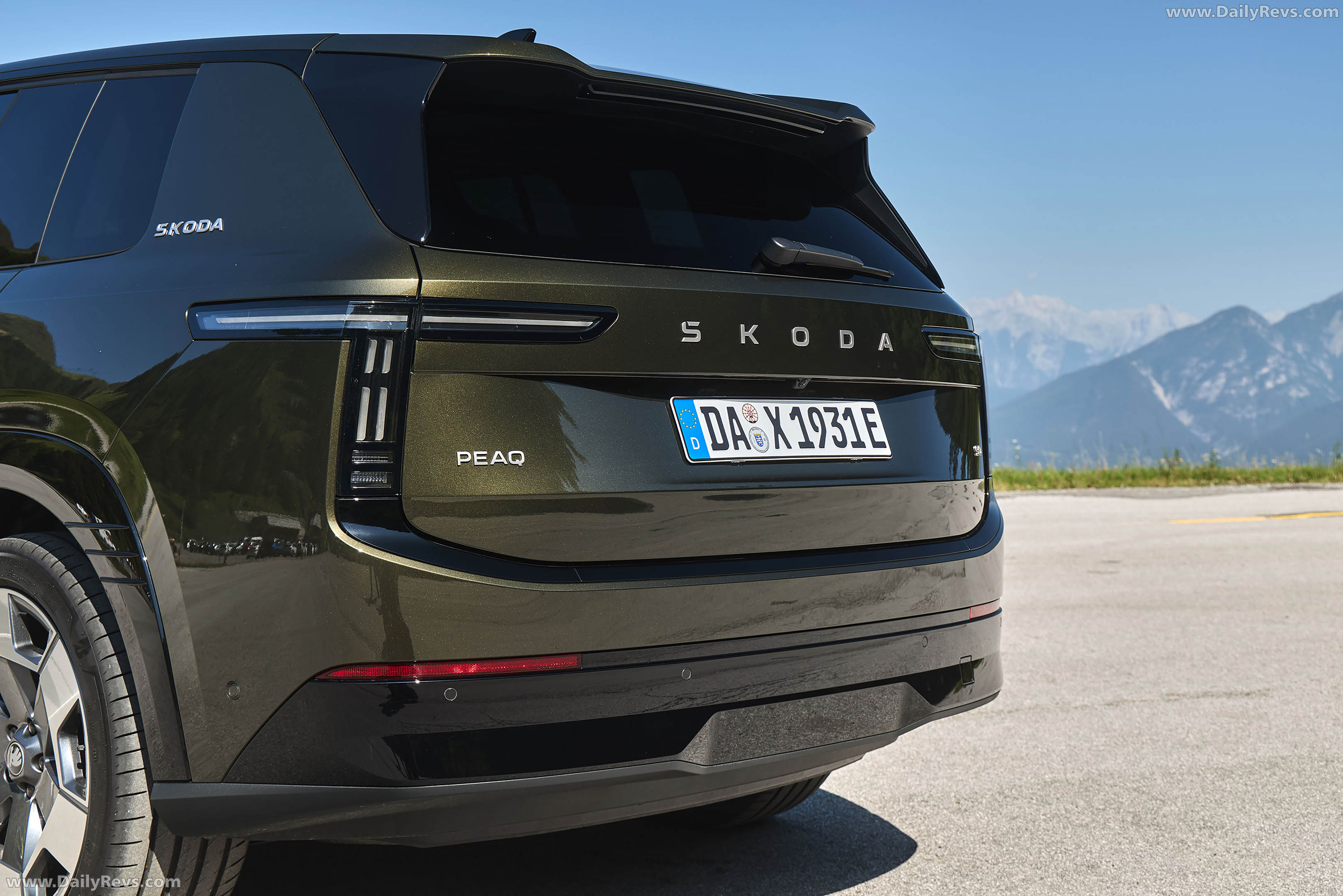 2027 Skoda Peaq Olibo Green Exterior