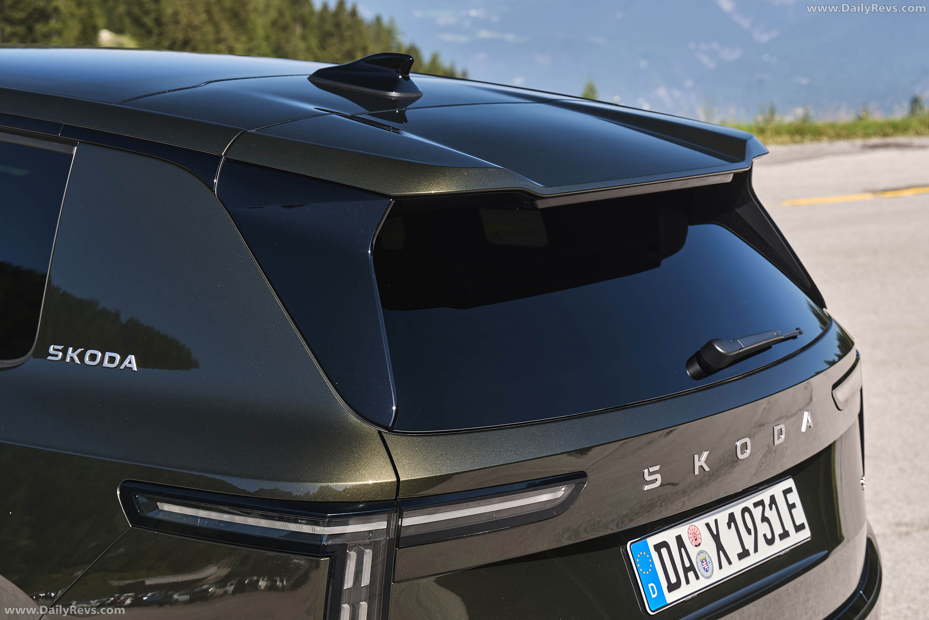2027 Skoda Peaq Olibo Green Exterior