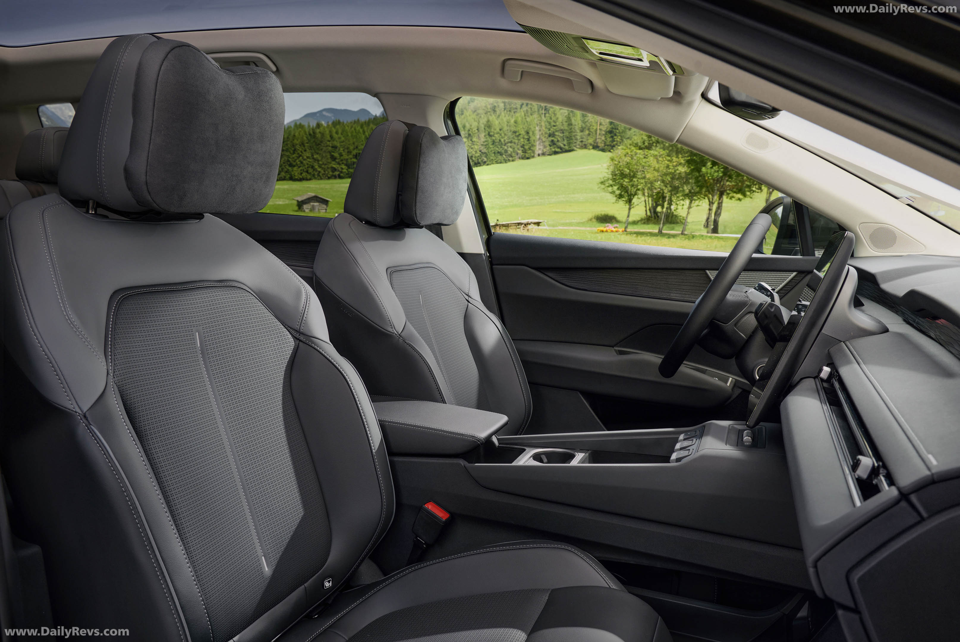 2027 Skoda Peaq Olibo Green Interior