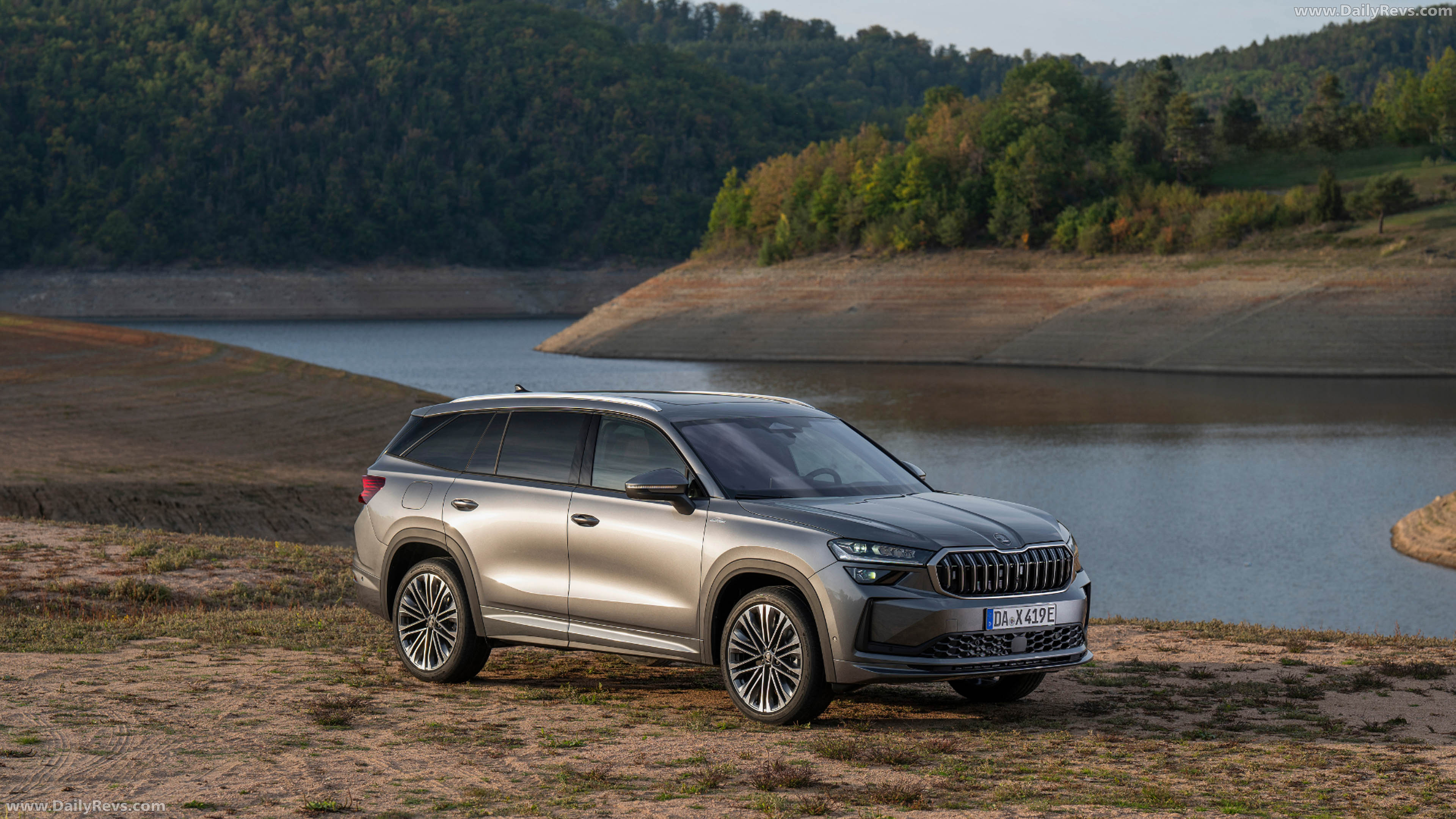 2026 Skoda Kodiaq PHEV LK Front View