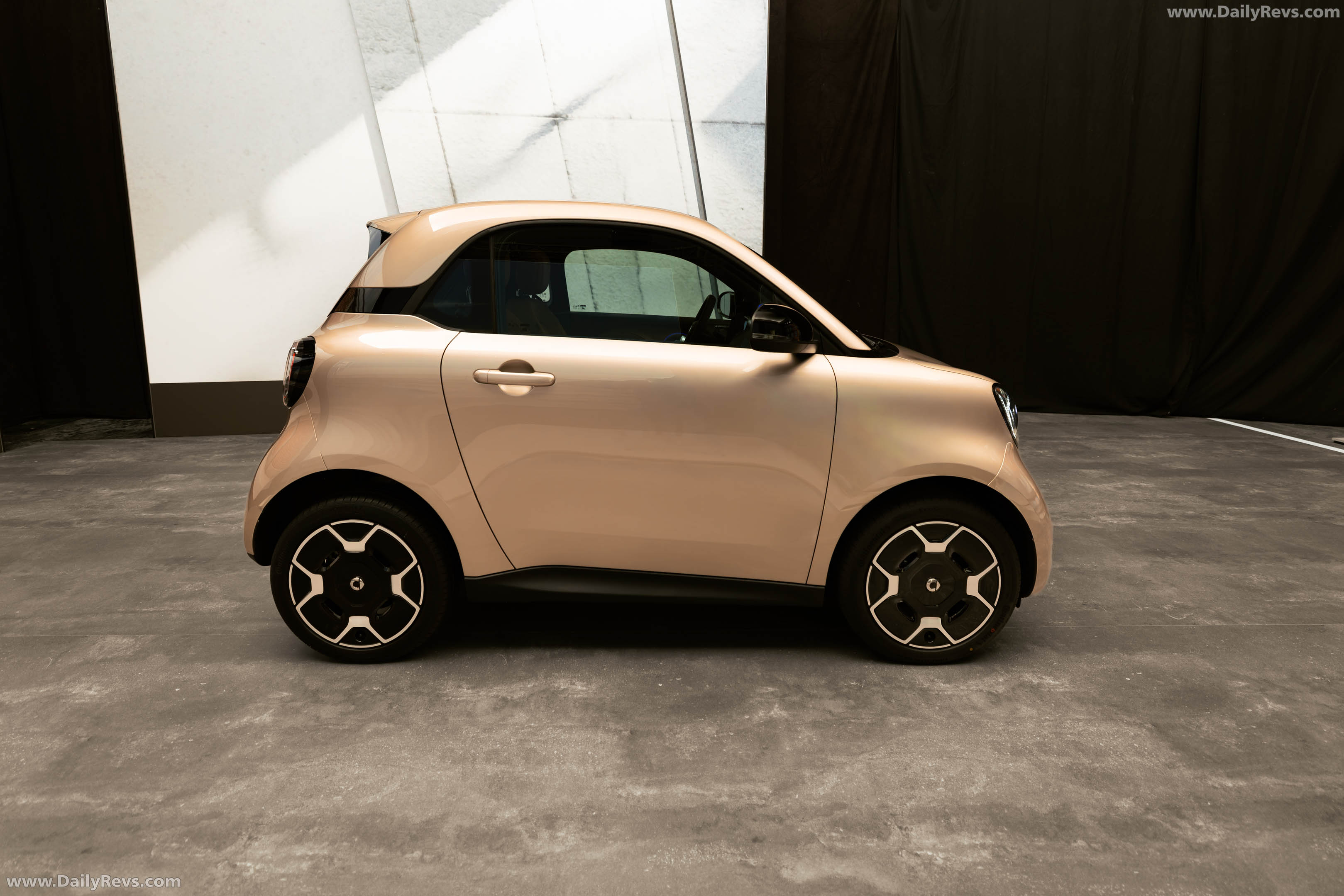 2027 Smart No.2 Premium Side View